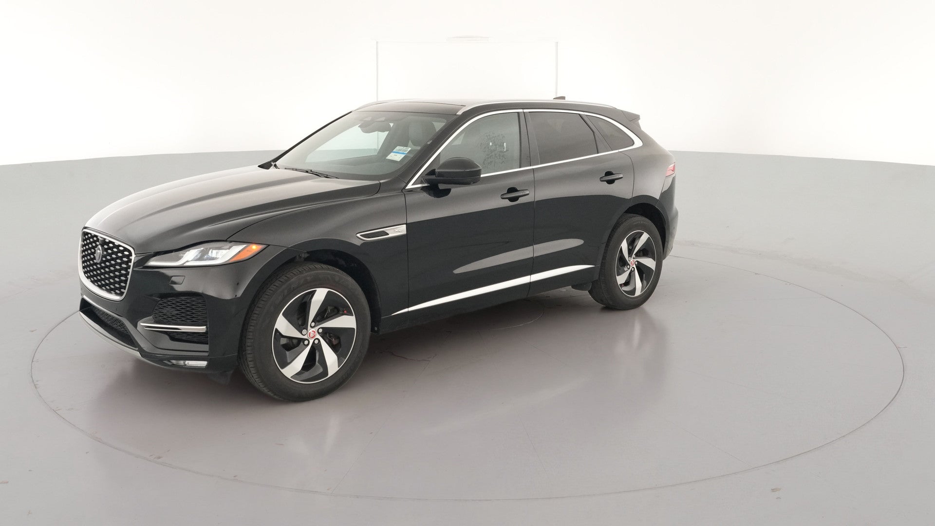 2021 Jaguar F-PACE vehicle photo