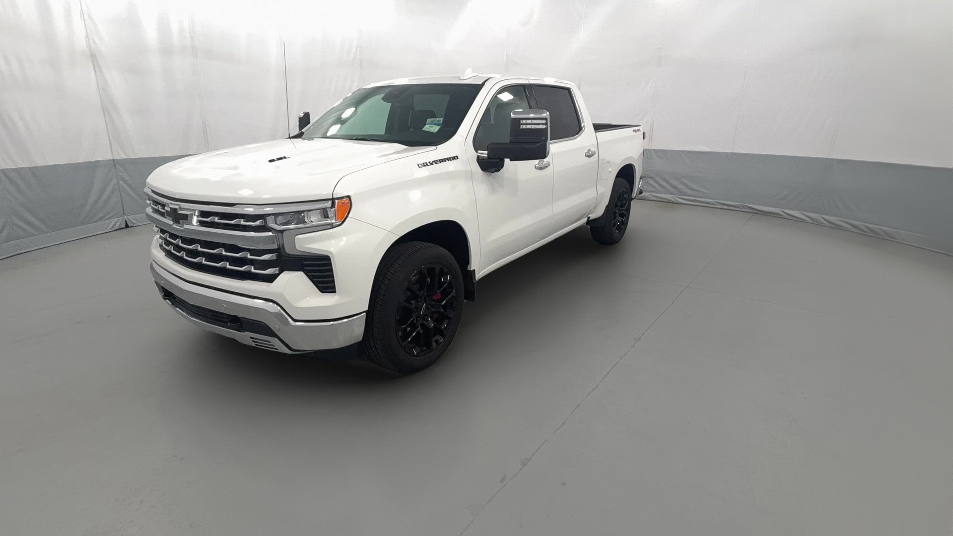 2025 Chevrolet Silverado 1500 Crew Cab vehicle photo