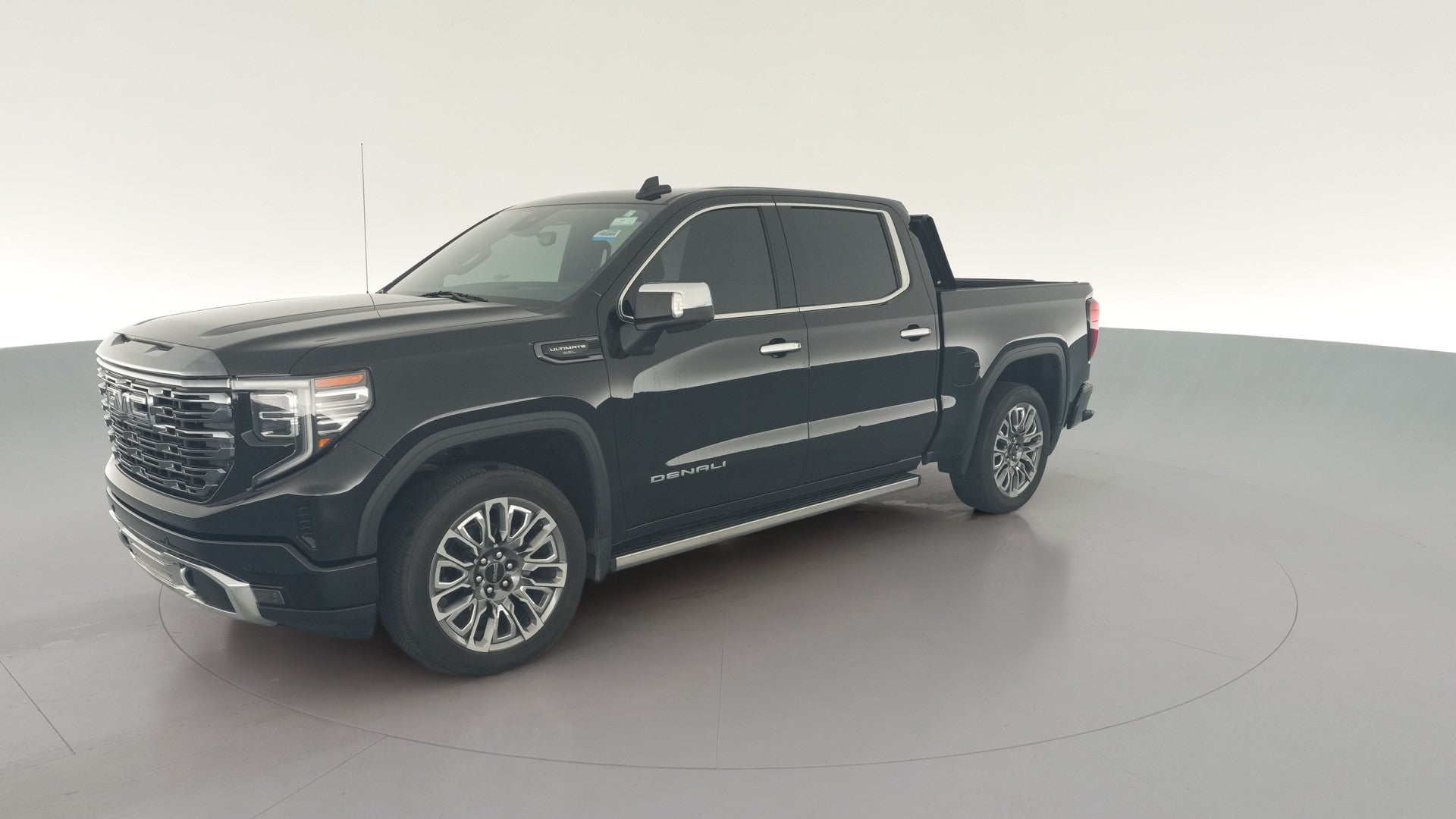 2024 GMC Sierra 1500 Crew Cab vehicle photo