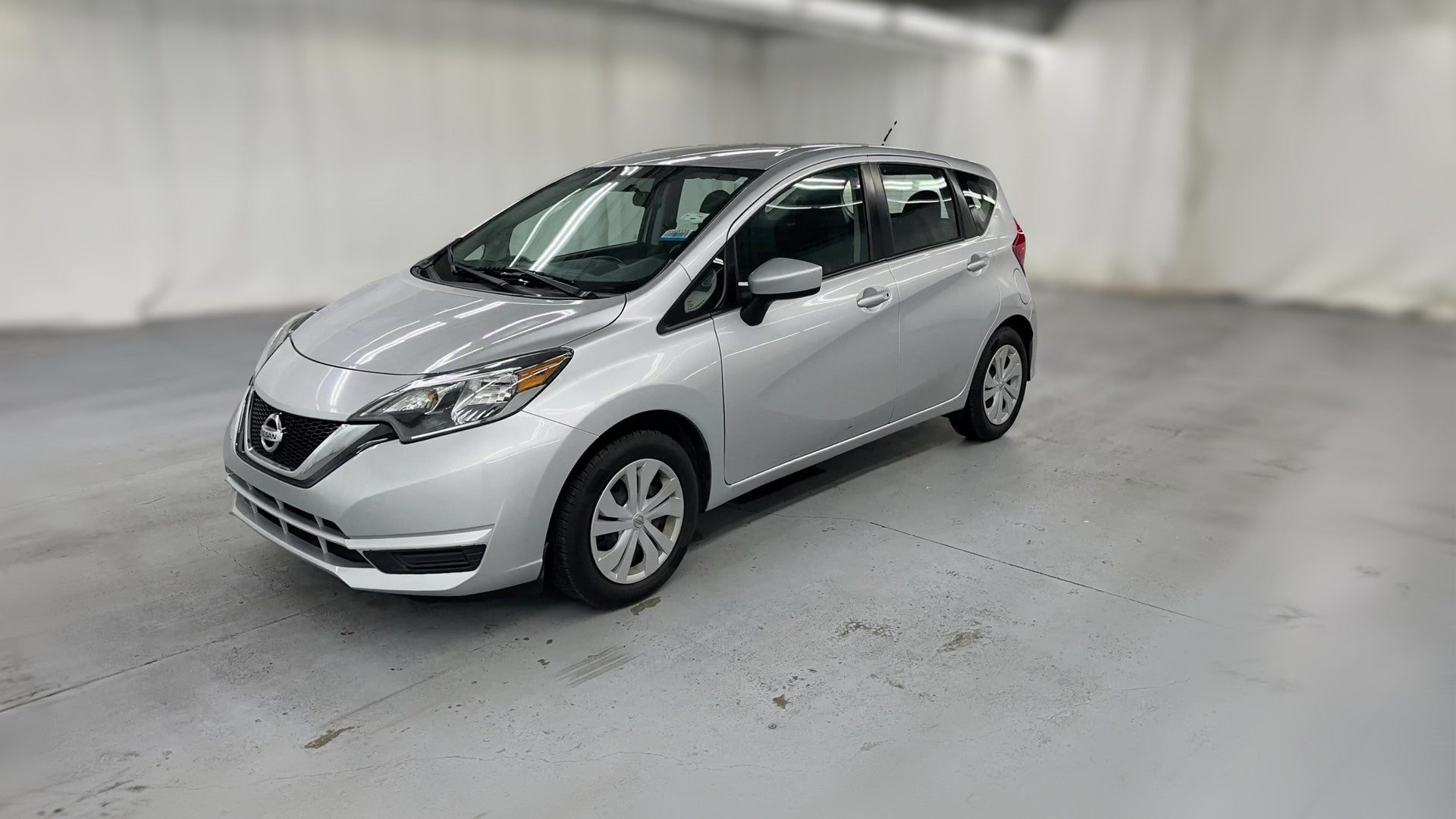 2018 Nissan Versa Note vehicle photo