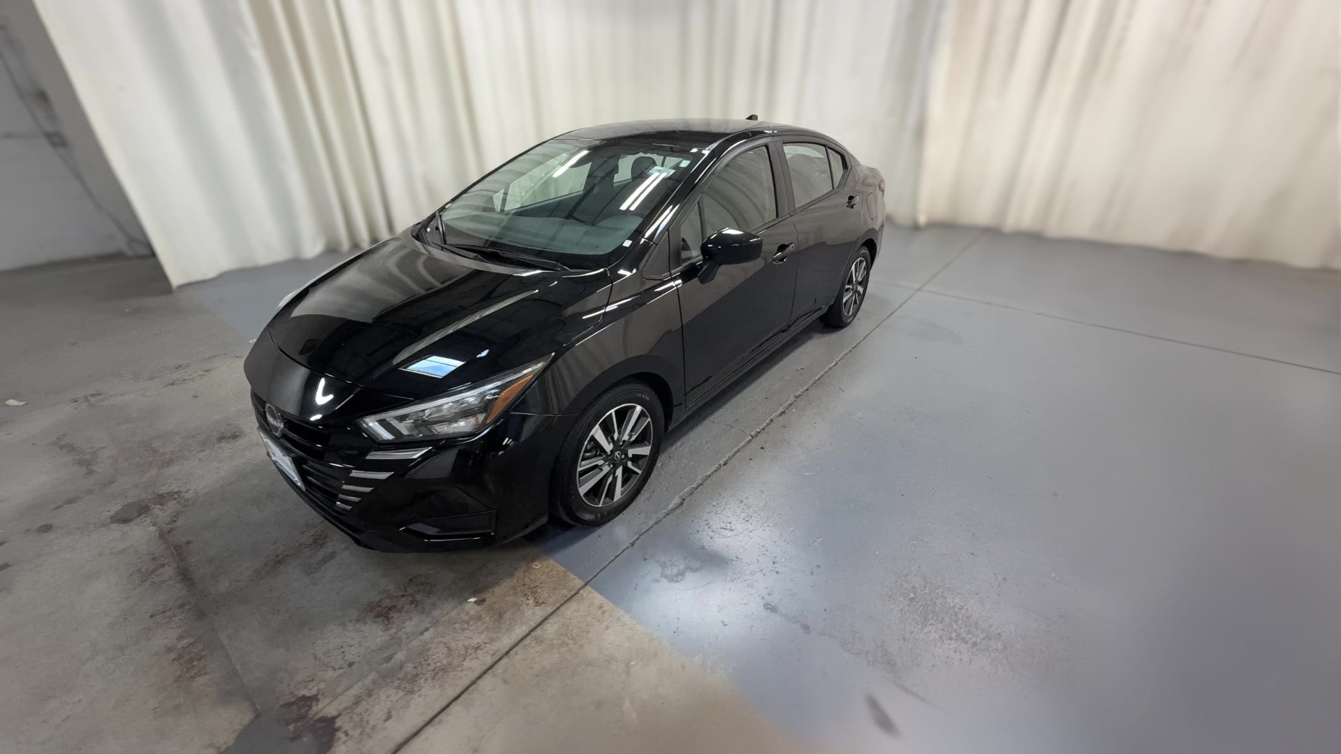 2025 Nissan Versa vehicle photo