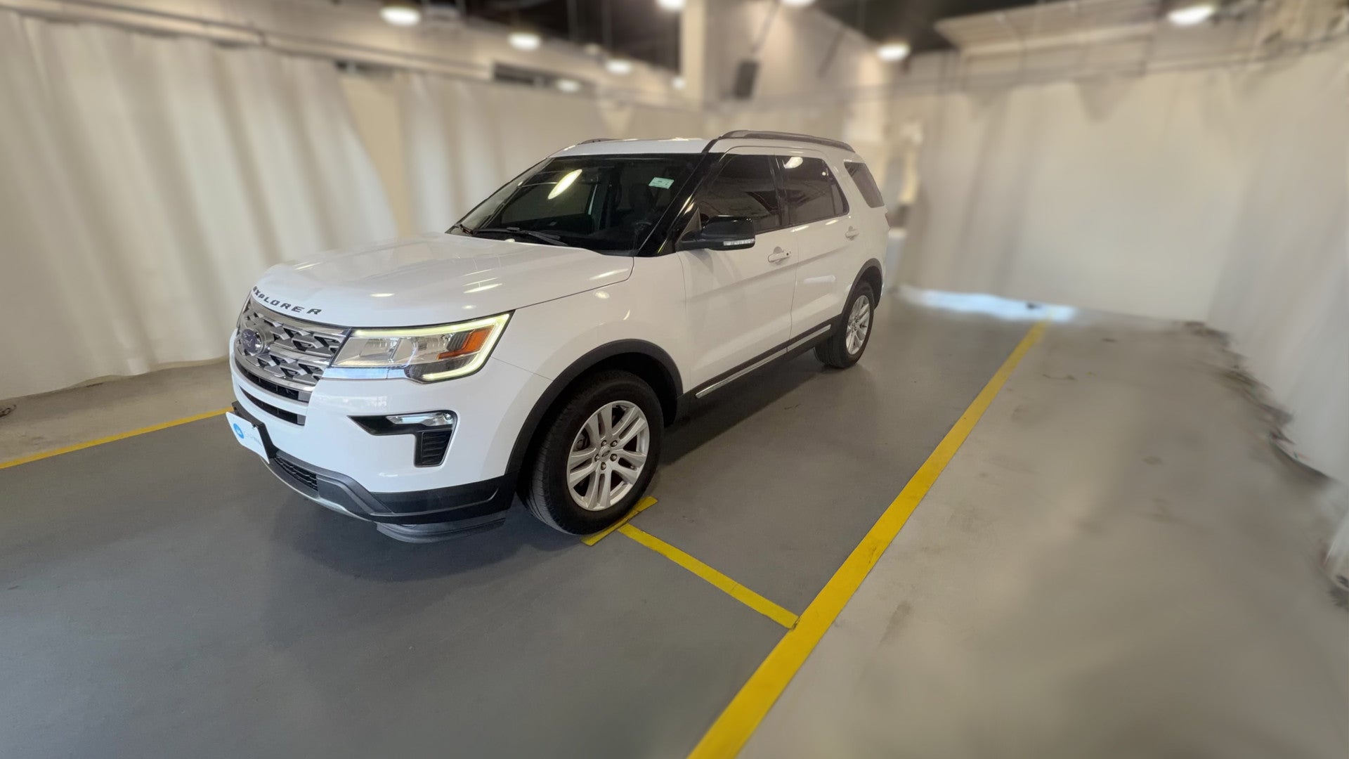 2018 Ford Explorer vehicle photo