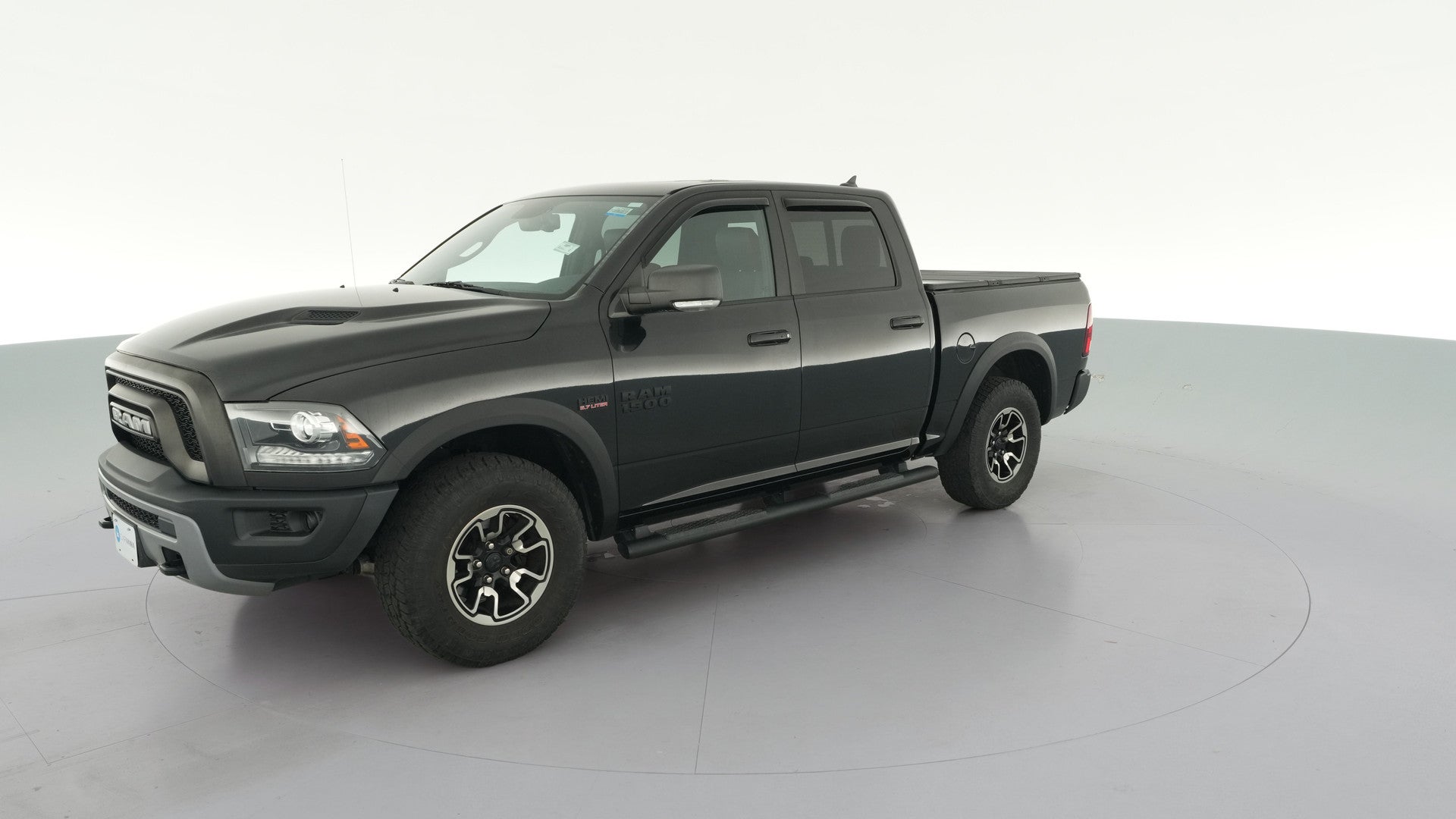 2016 Ram 1500 Crew Cab vehicle photo