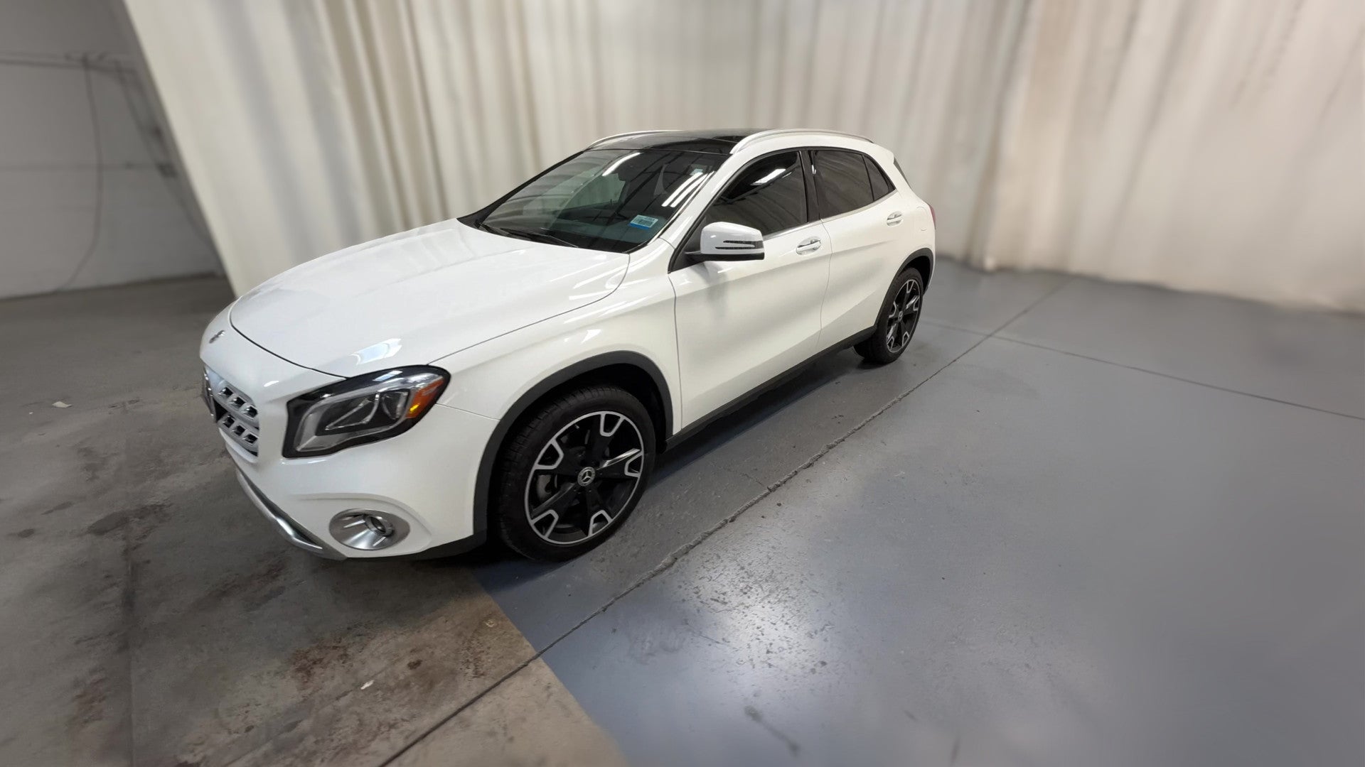 2019 Mercedes-Benz GLA vehicle photo