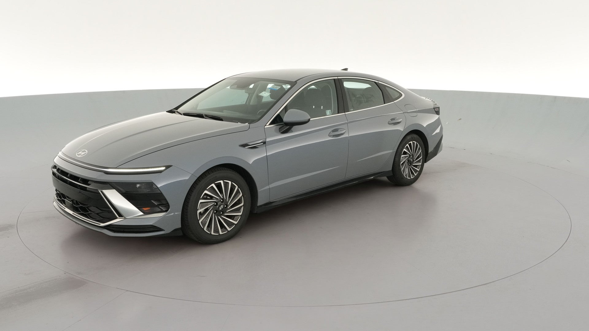 2025 Hyundai Sonata Hybrid vehicle photo