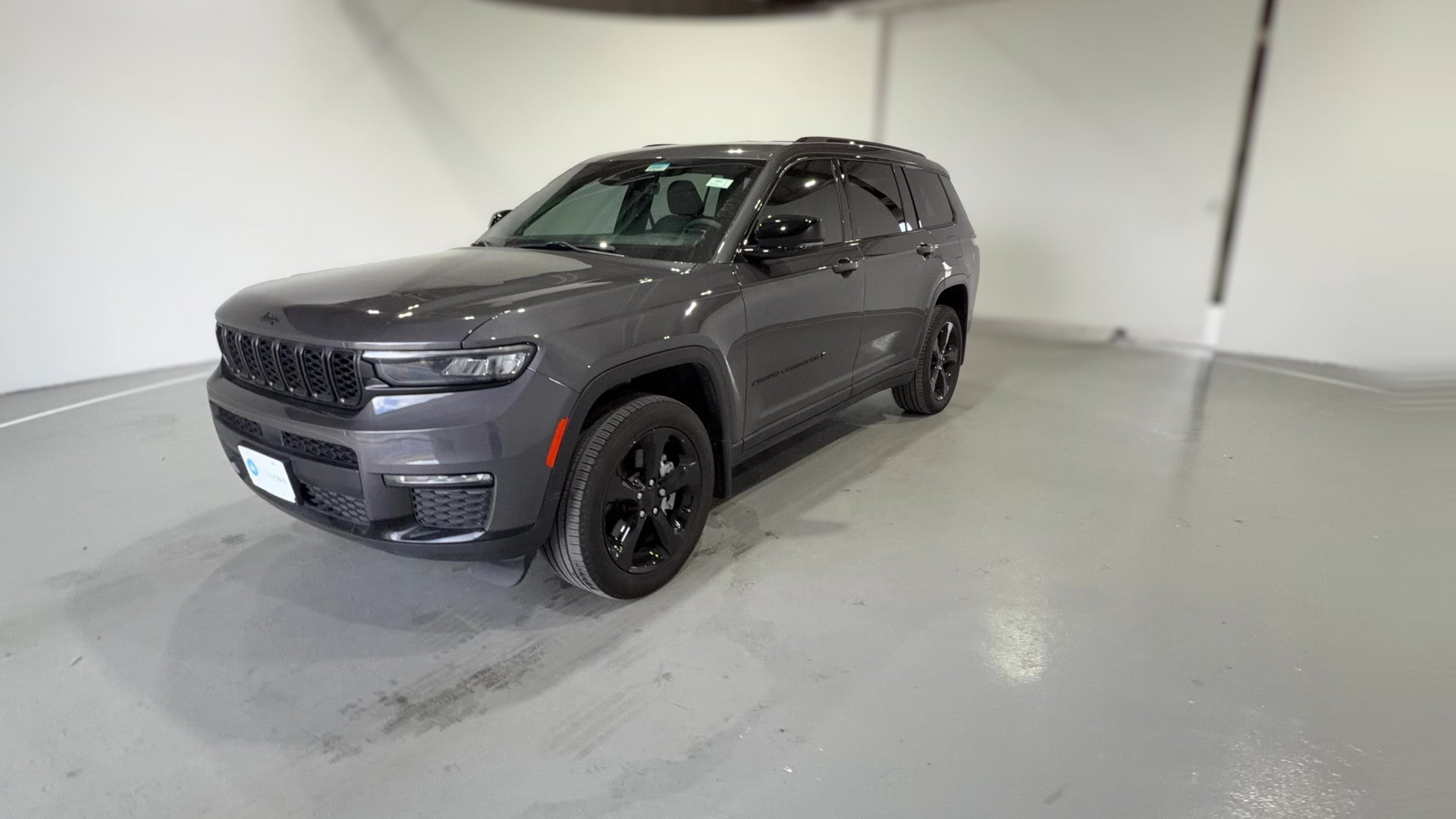 2025 Jeep Grand Cherokee L vehicle photo