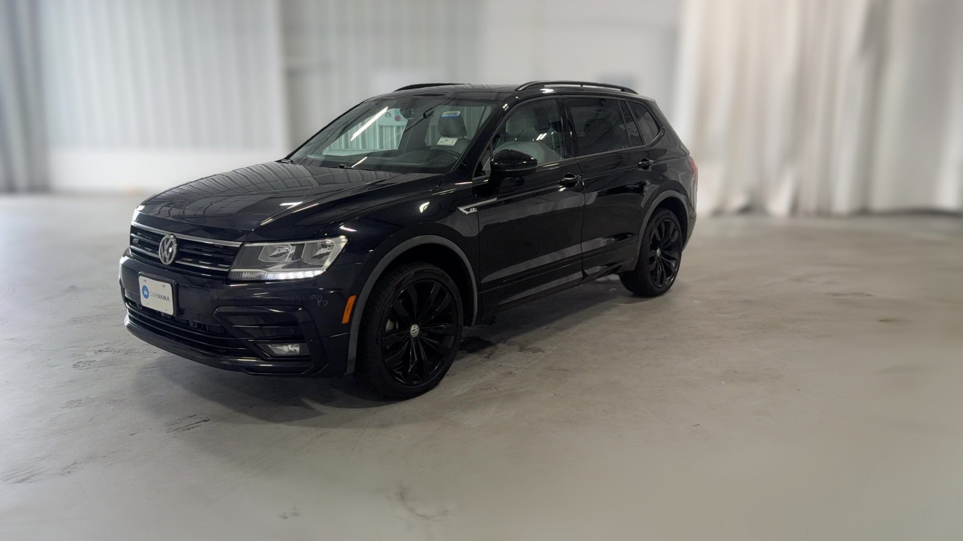 2021 Volkswagen Tiguan vehicle photo