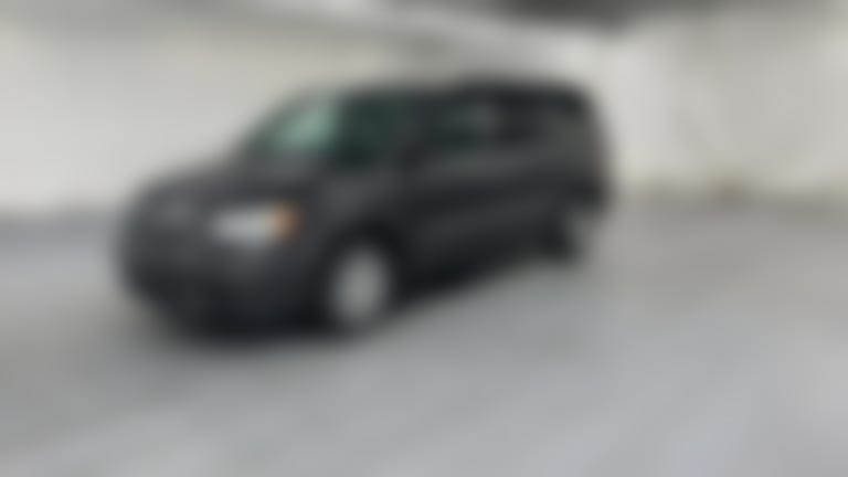 2015 Chrysler Town & Country vehicle photo