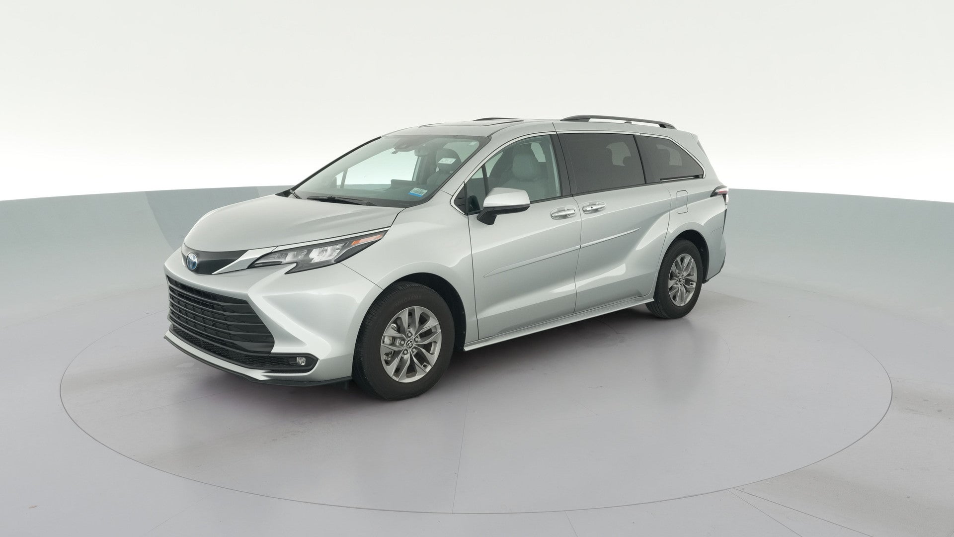 2025 Toyota Sienna vehicle photo