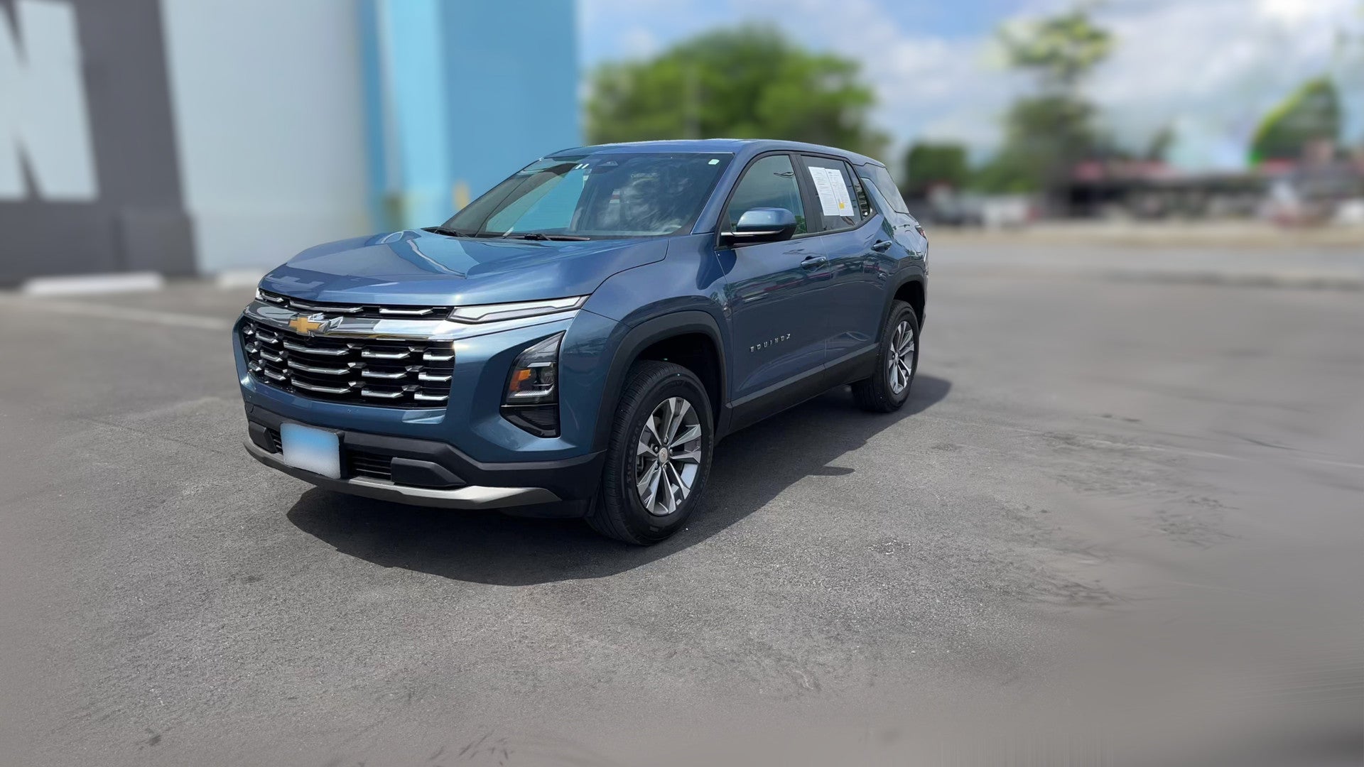 2025 Chevrolet Equinox vehicle photo