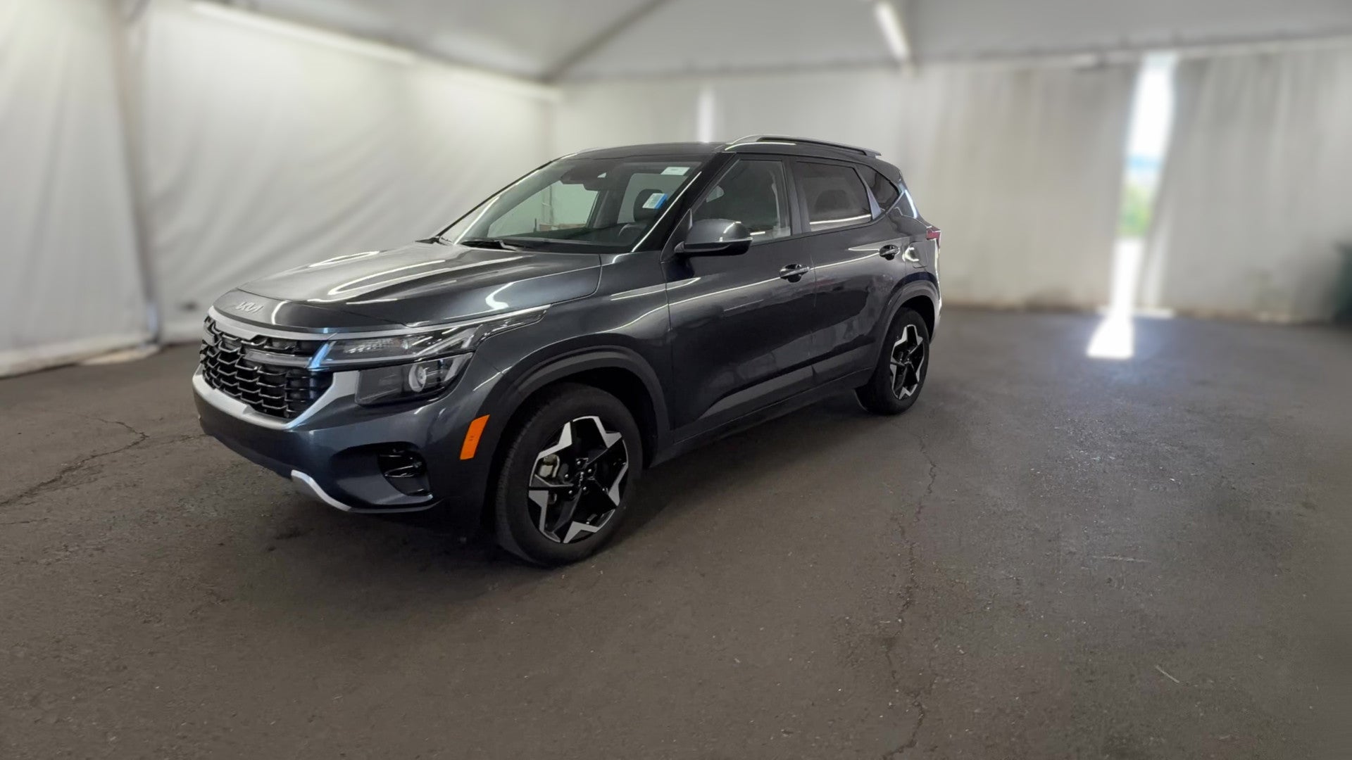 2025 Kia Seltos vehicle photo