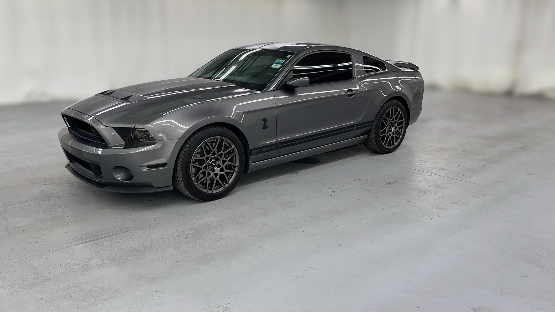 2013 Ford Mustang vehicle photo