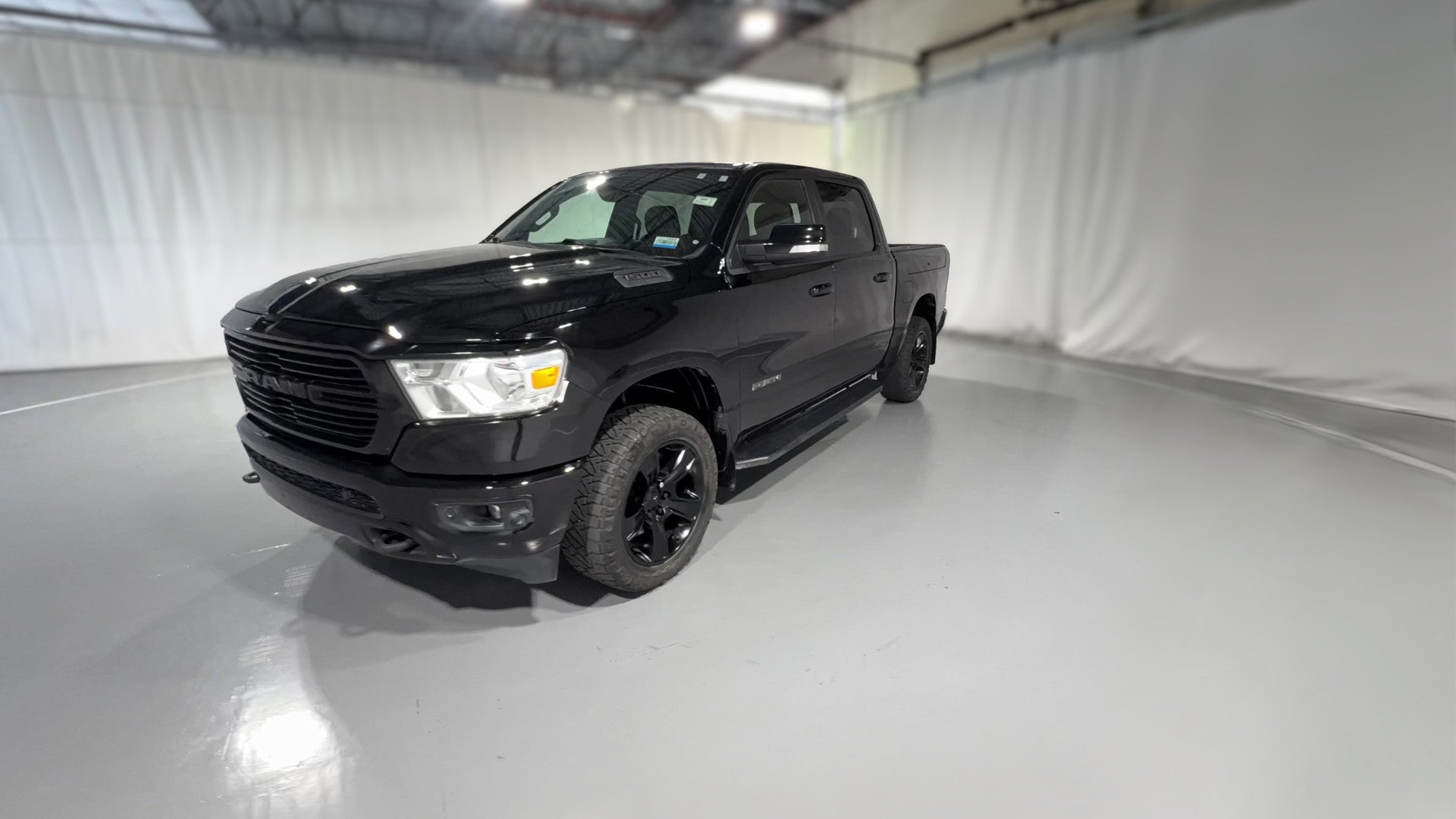 2021 Ram 1500 Crew Cab vehicle photo