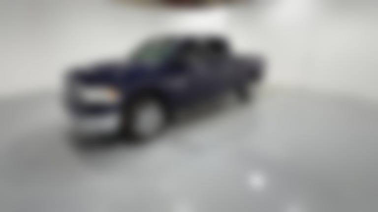2016 Ram 1500 Crew Cab vehicle photo