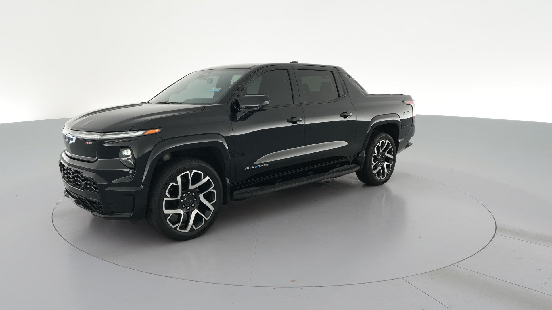 2024 Chevrolet Silverado EV vehicle photo