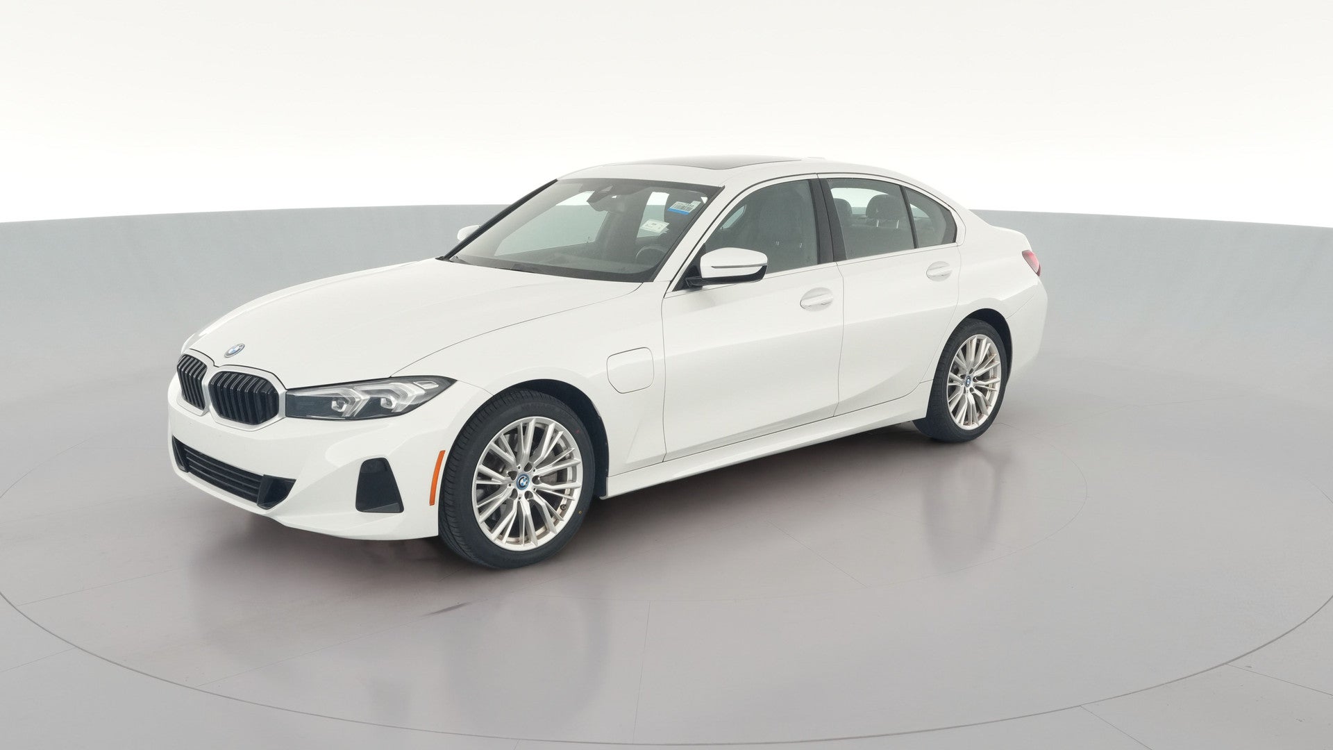 2024 BMW 3 Series vehicle photo