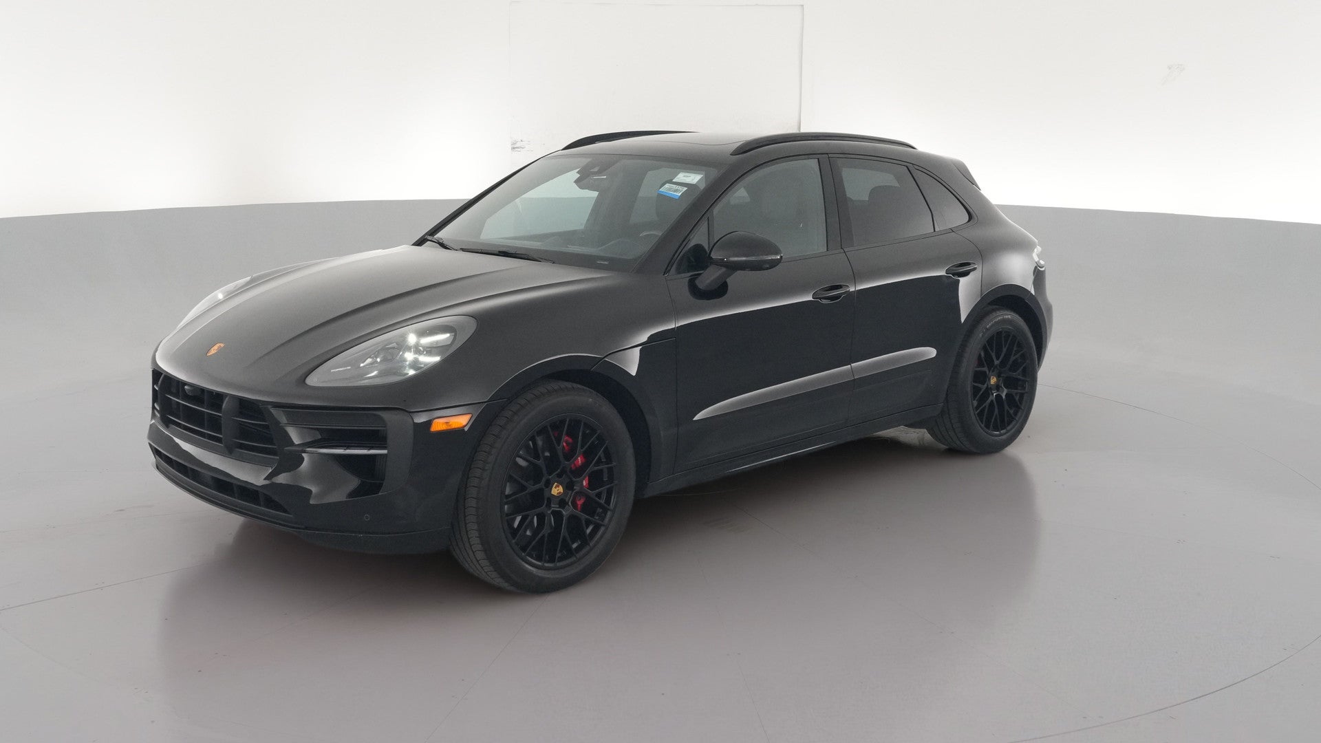 2021 Porsche Macan vehicle photo