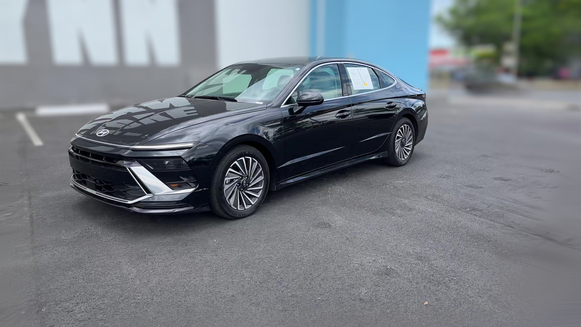 2025 Hyundai Sonata Hybrid vehicle photo