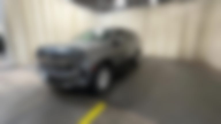 2022 Chevrolet Suburban vehicle photo