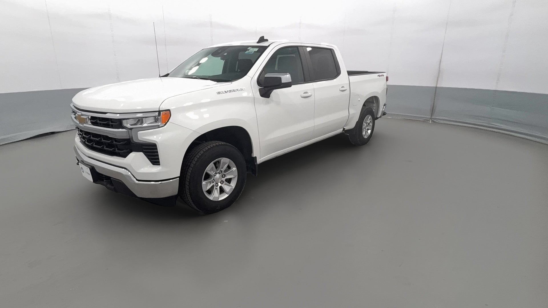 2025 Chevrolet Silverado 1500 Crew Cab vehicle photo