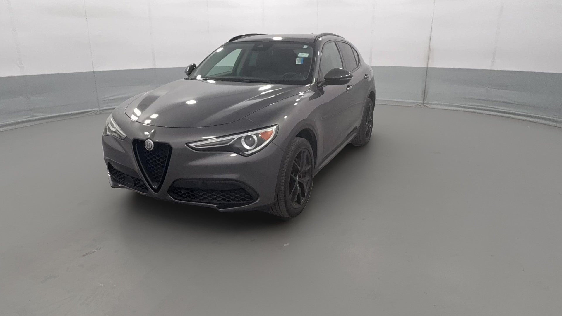2020 Alfa Romeo Stelvio vehicle photo