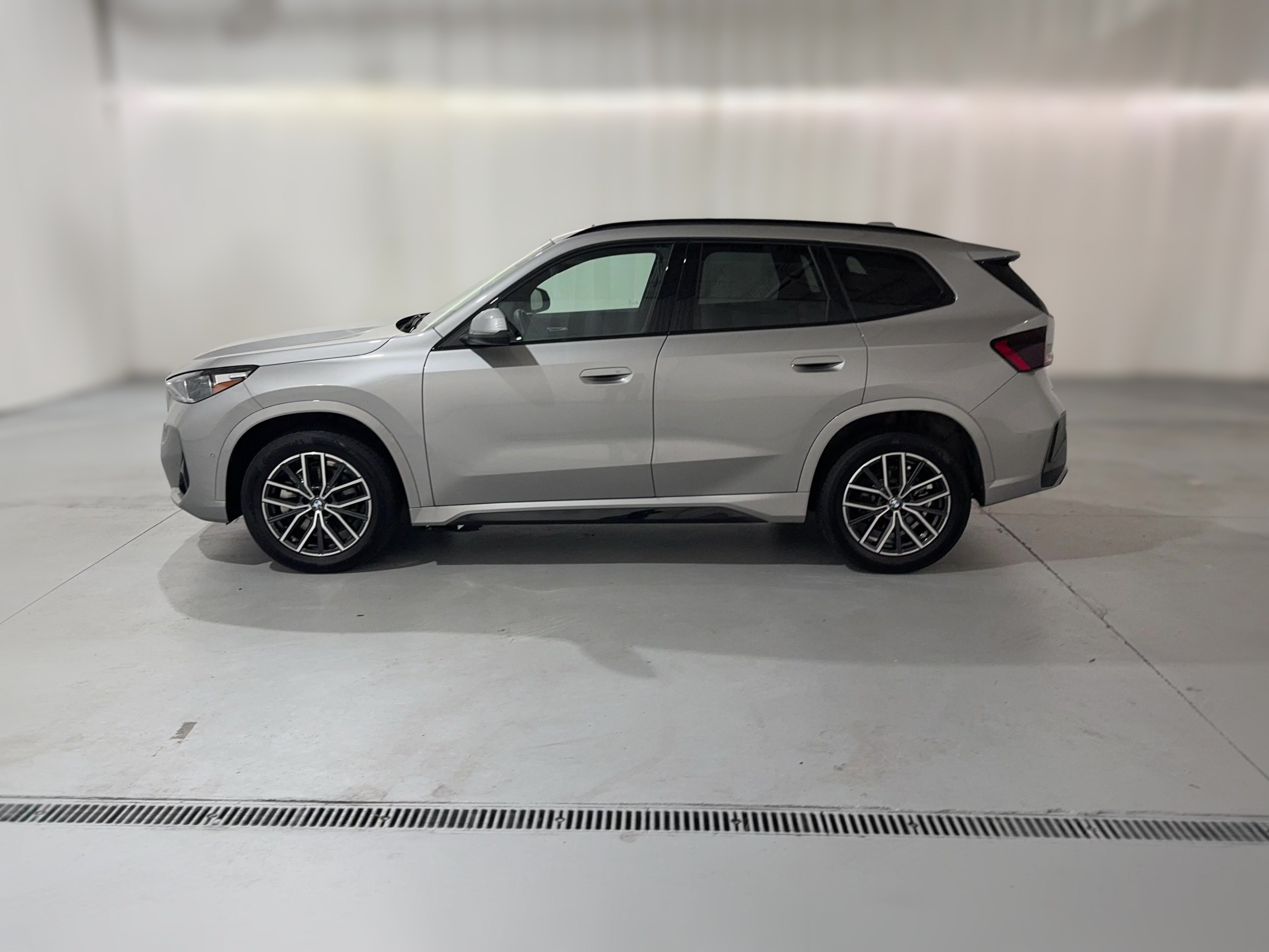 2026 BMW X1 28i - Photo 27