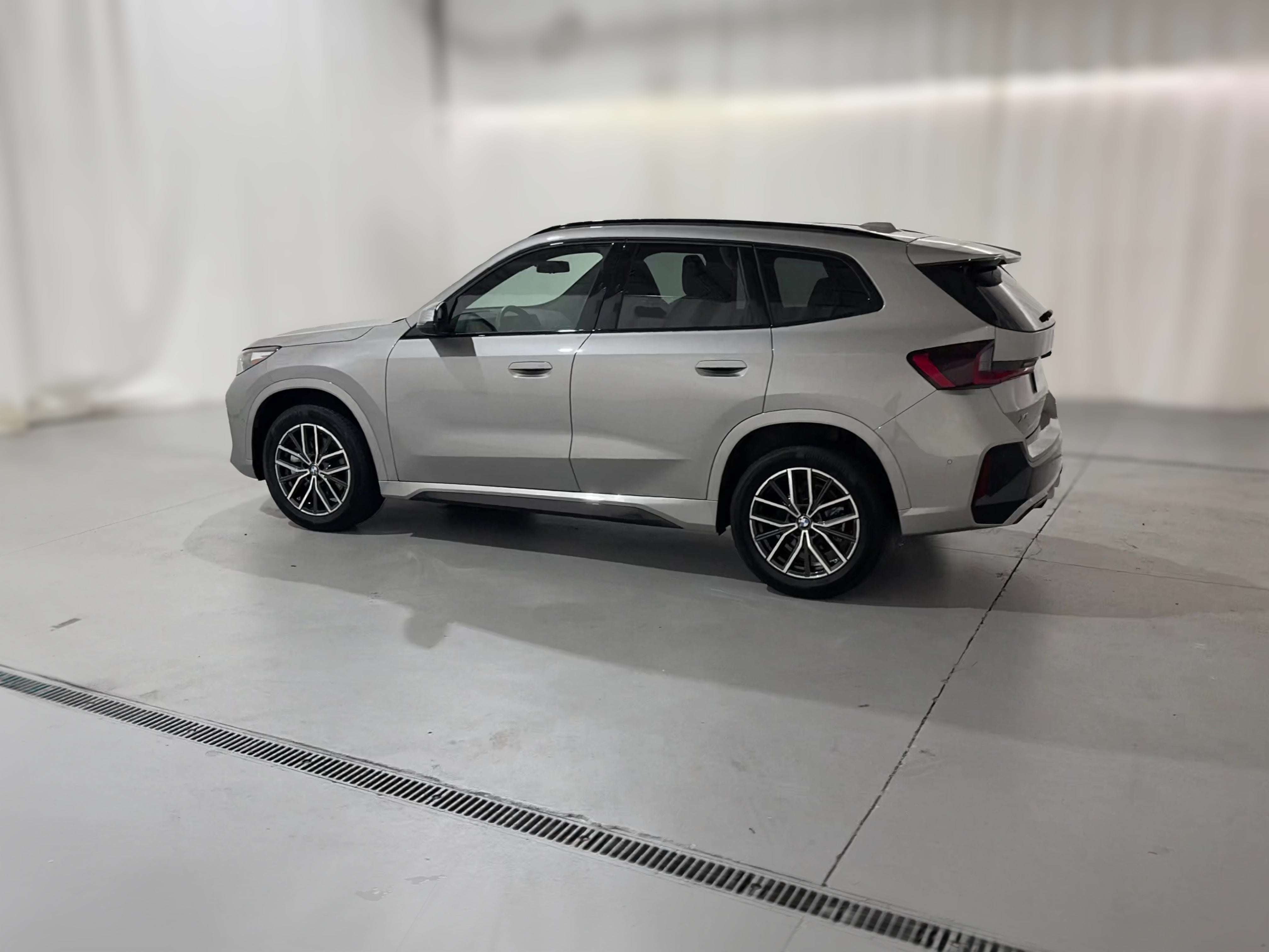 2026 BMW X1 28i - Photo 28