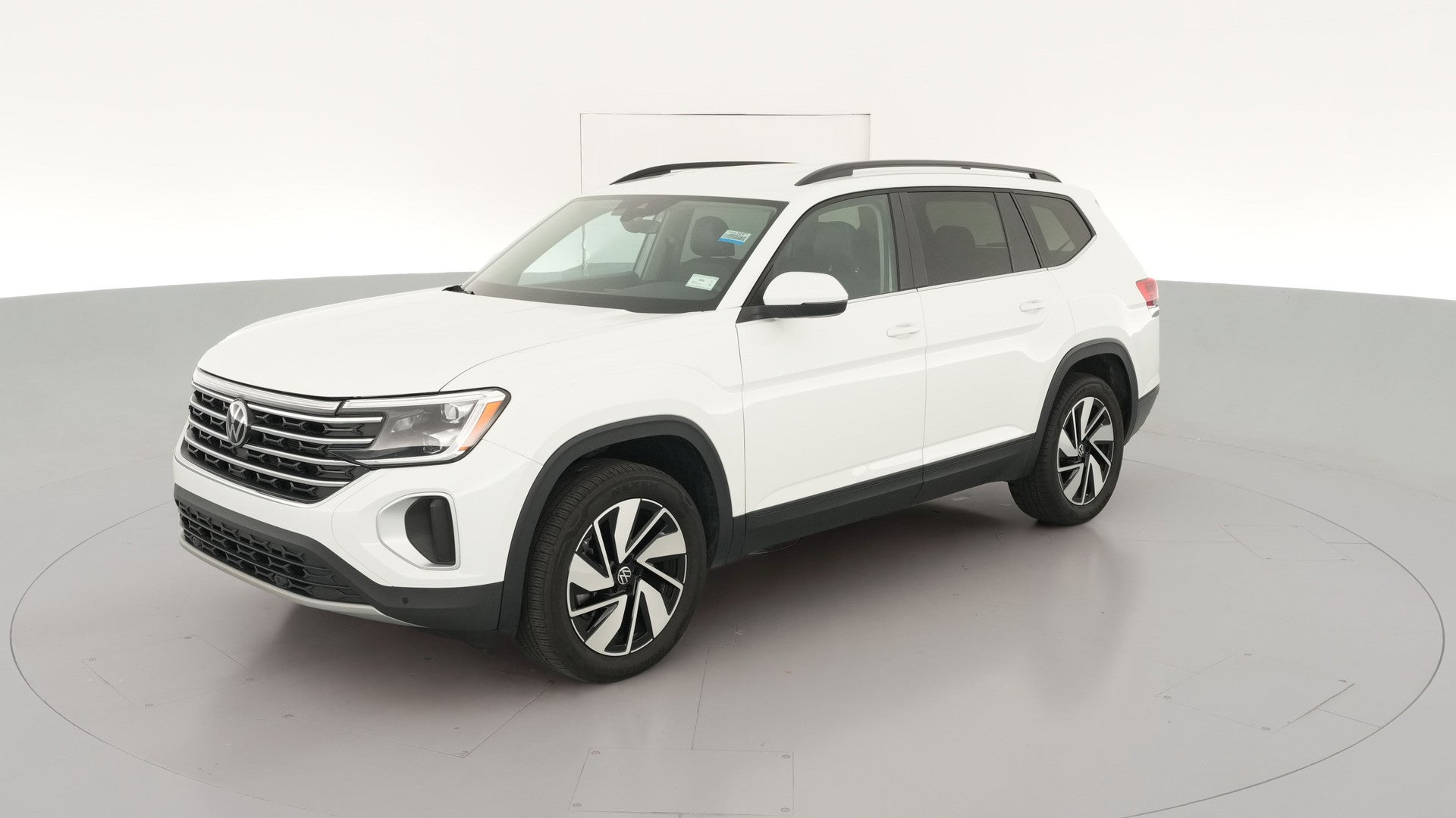 2025 Volkswagen Atlas vehicle photo