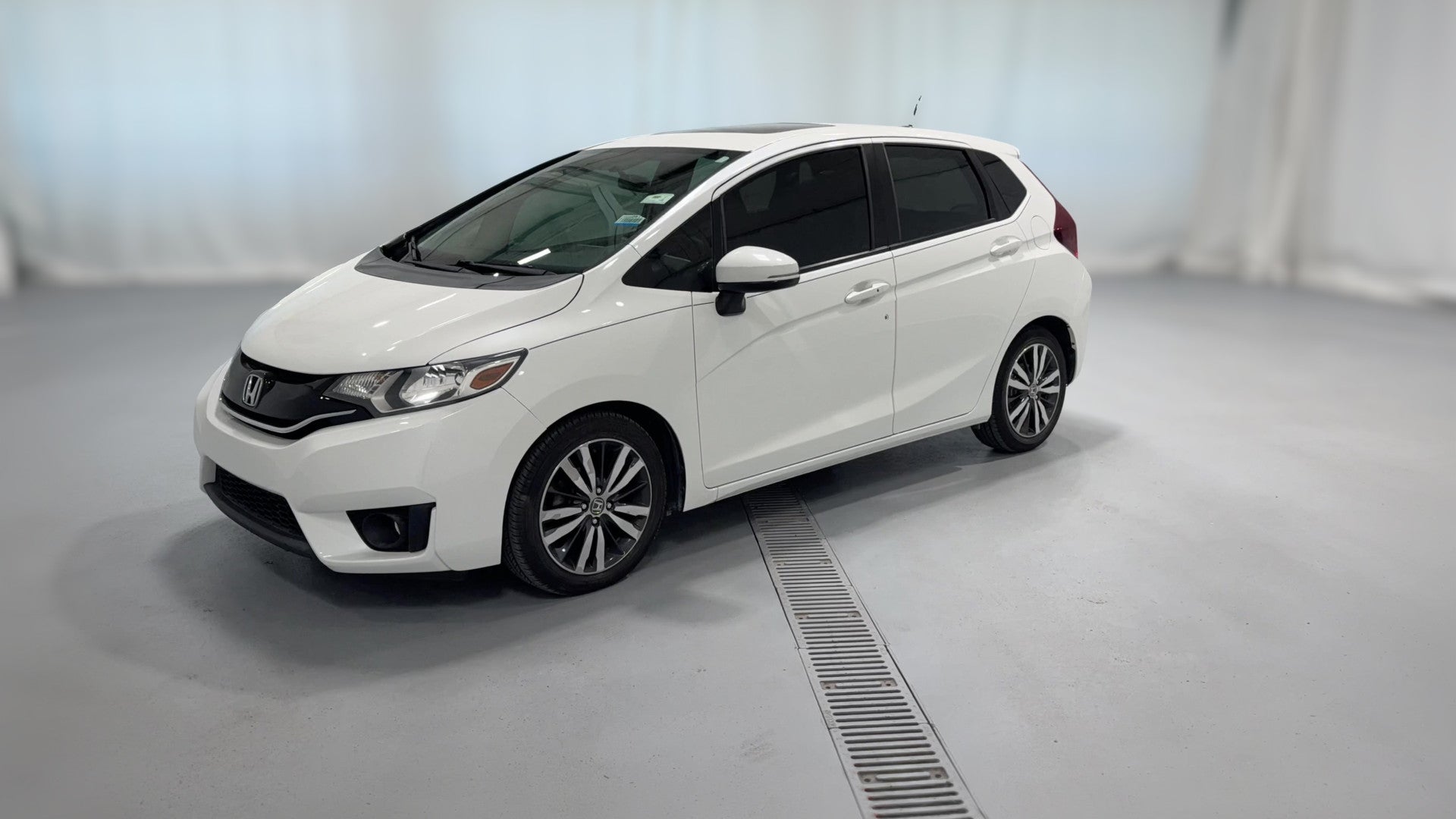 2015 Honda Fit vehicle photo