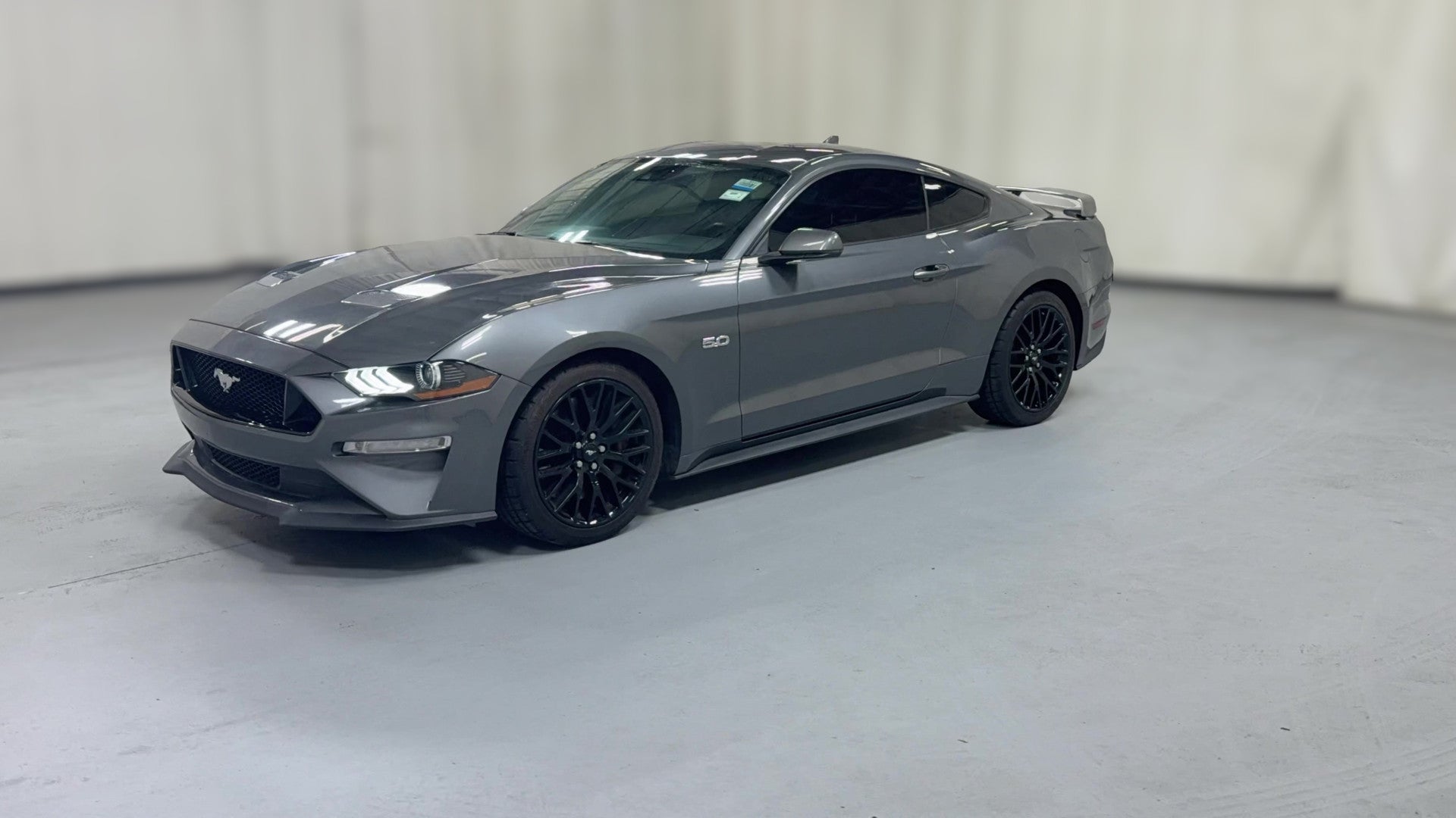 2022 Ford Mustang vehicle photo