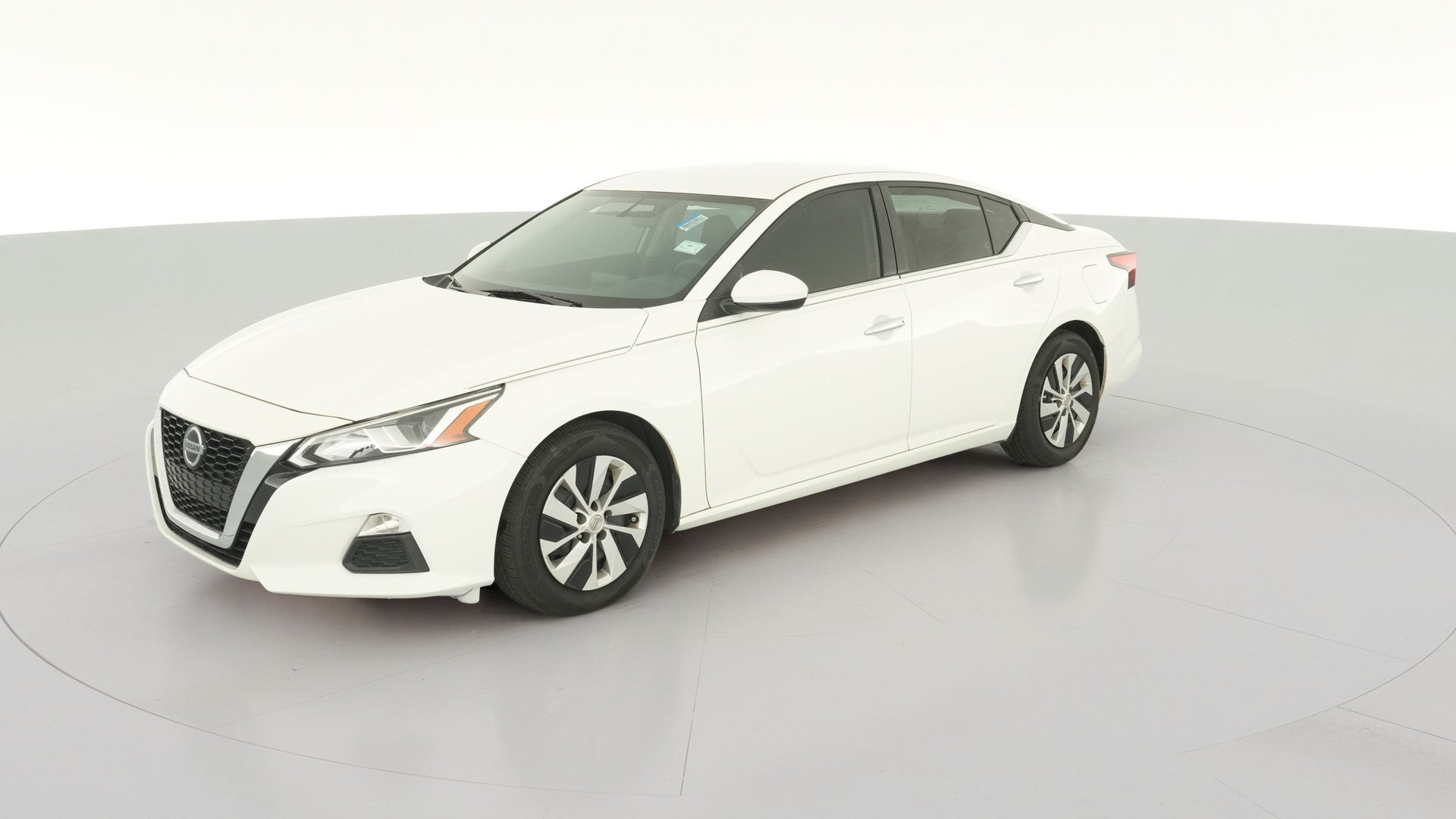 2020 Nissan Altima vehicle photo