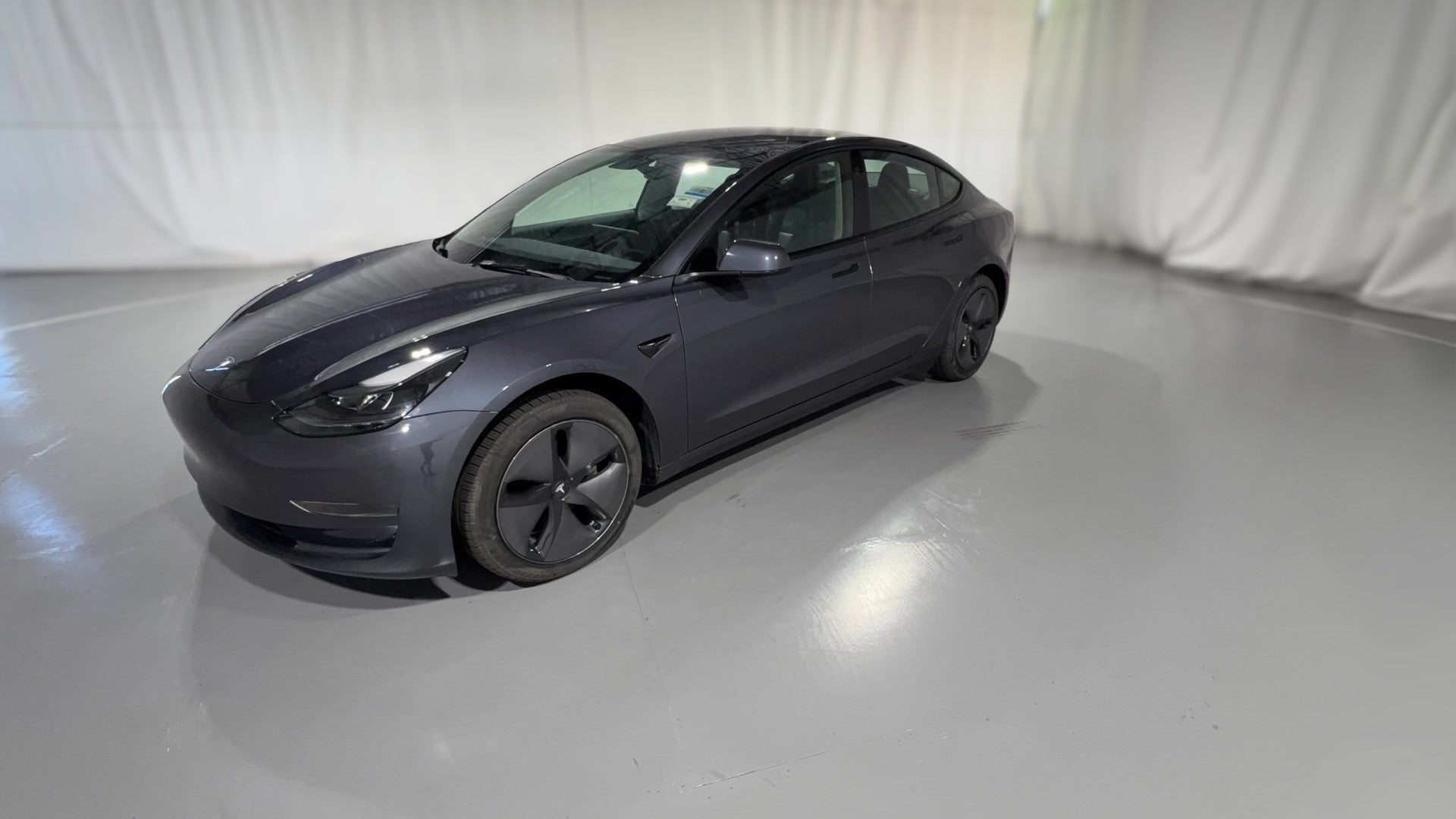 2023 Tesla Model 3 vehicle photo