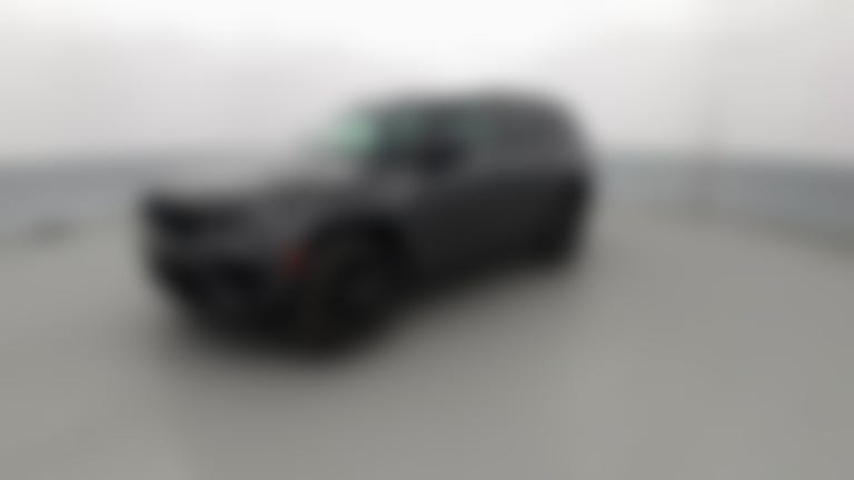 2025 Jeep Grand Cherokee vehicle photo