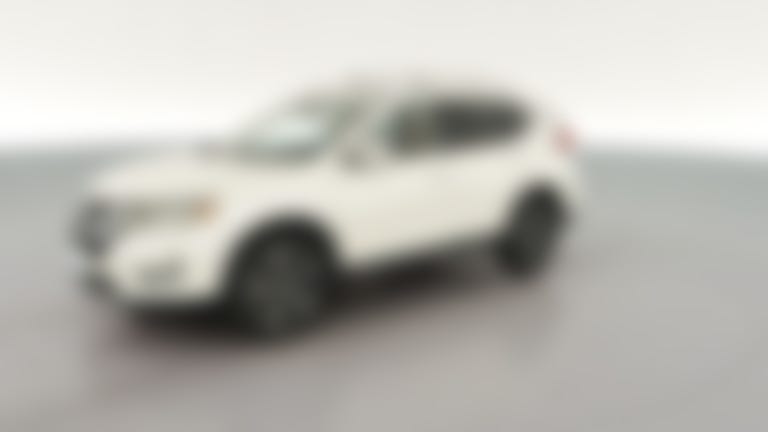 2018 Nissan Rogue vehicle photo