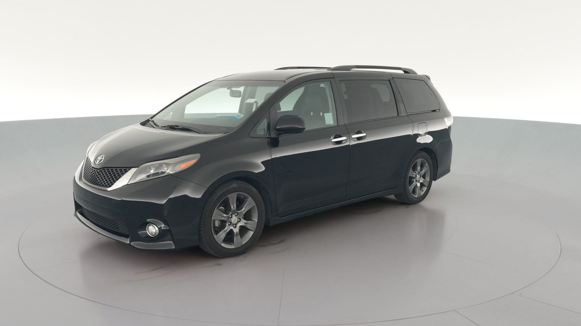 2015 Toyota Sienna vehicle photo