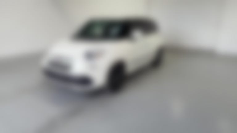 2018 FIAT 500L vehicle photo