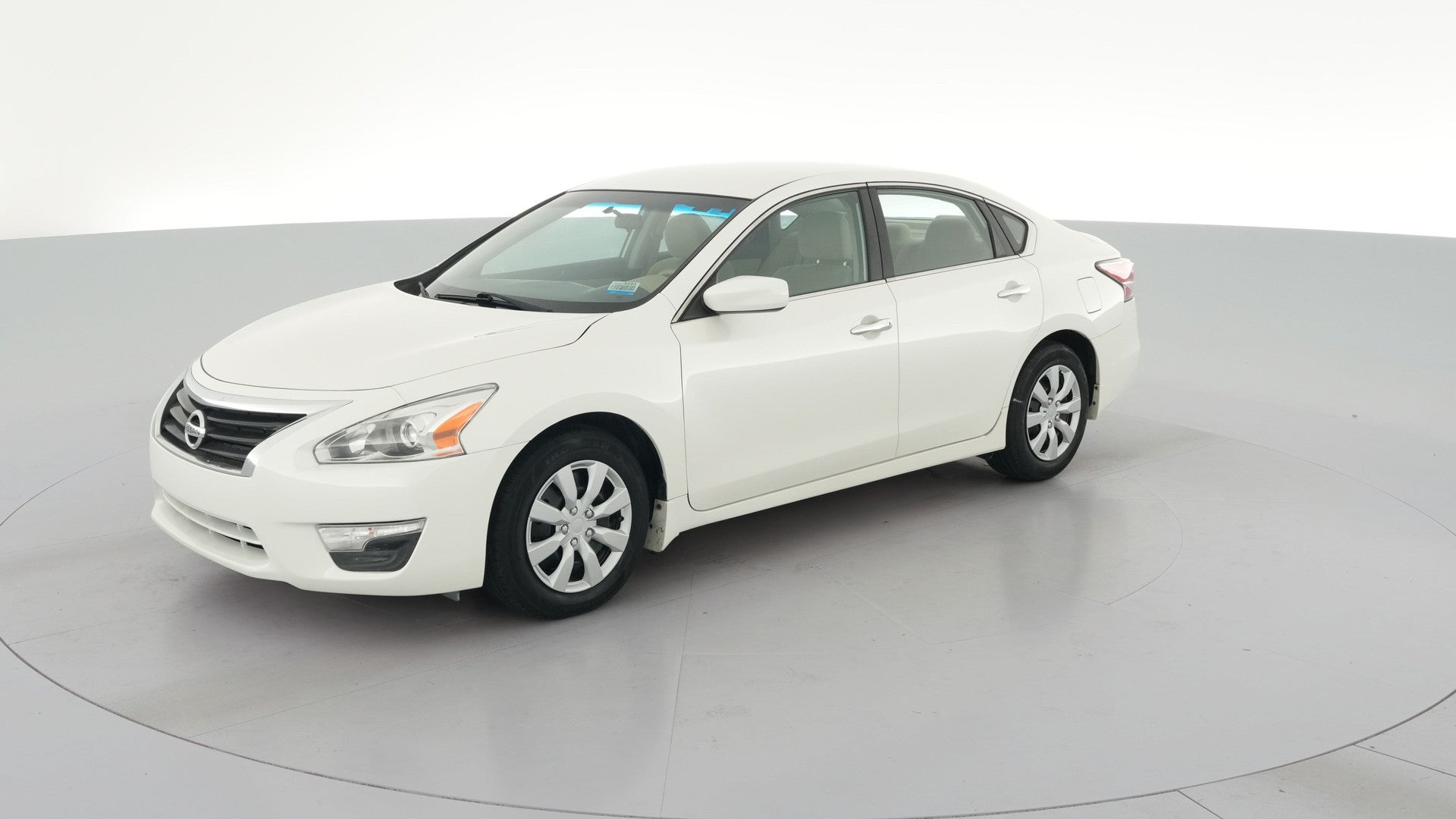 2015 Nissan Altima vehicle photo