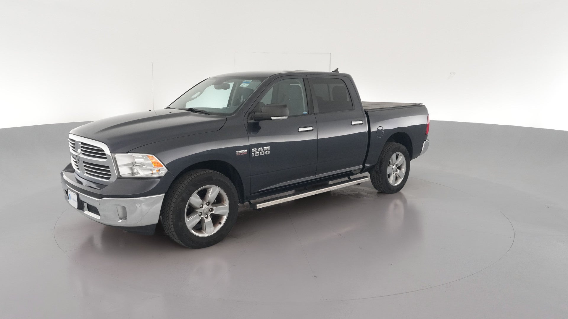 2016 Ram 1500 Crew Cab vehicle photo