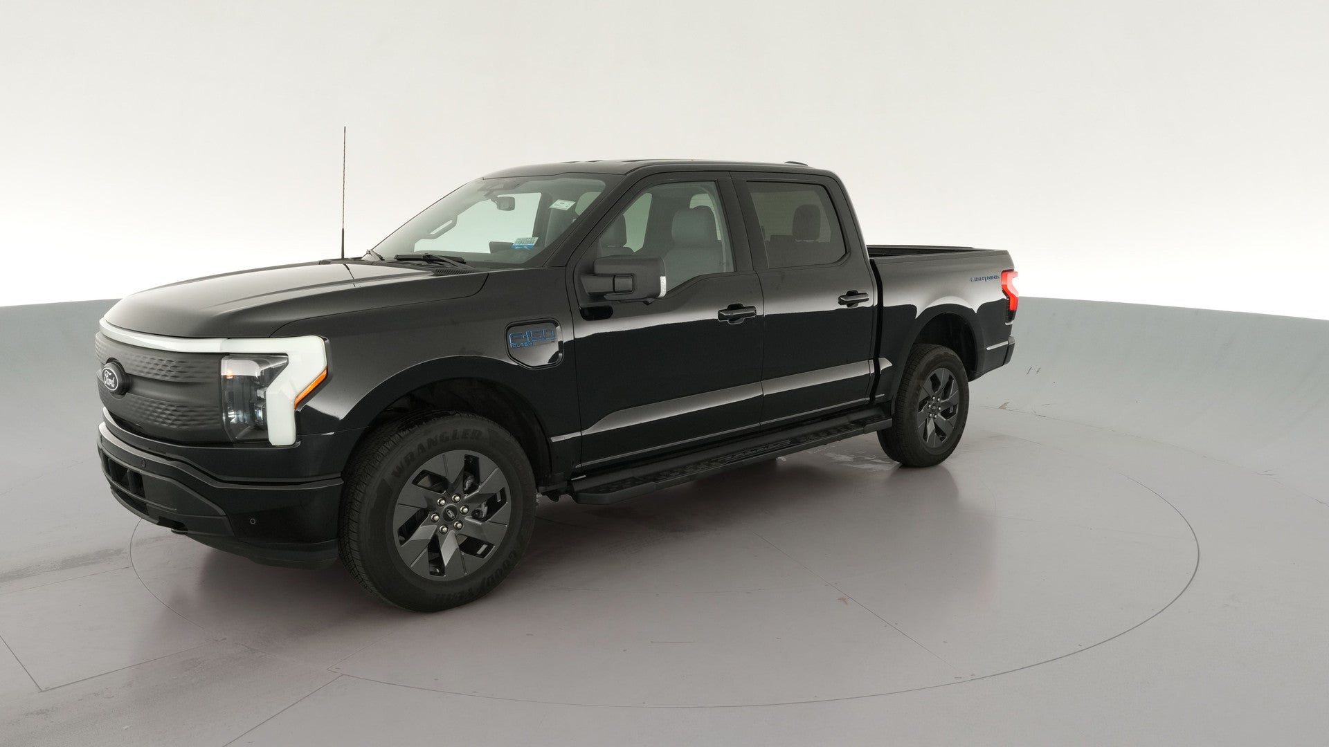 2025 Ford F150 Lightning vehicle photo
