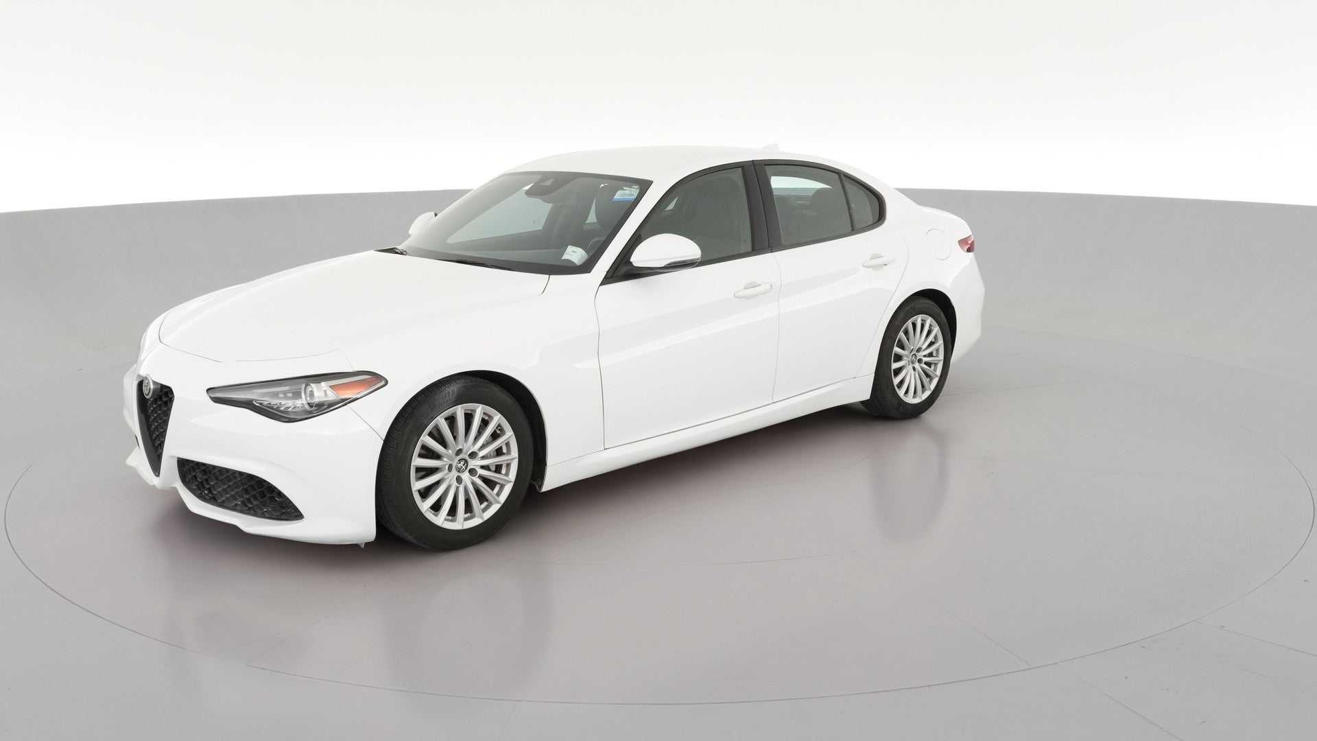2022 Alfa Romeo Giulia vehicle photo