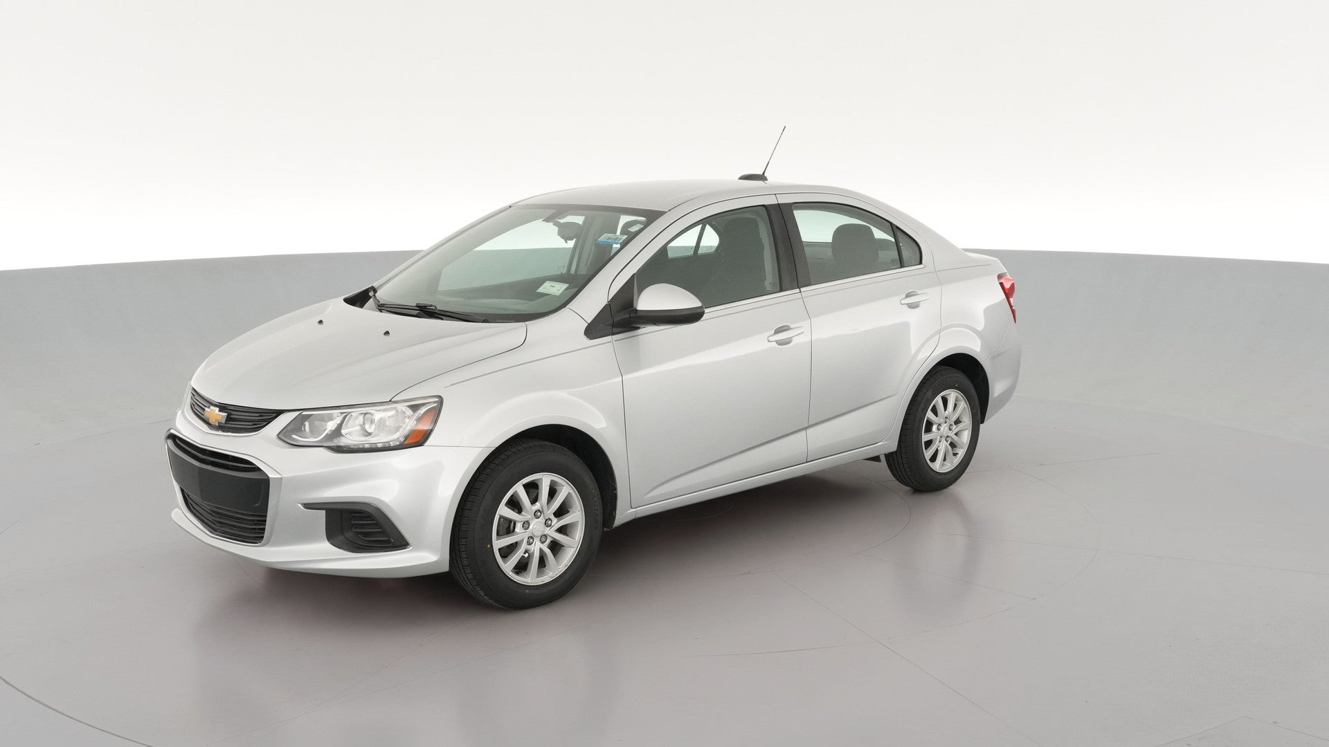2018 Chevrolet Sonic vehicle photo