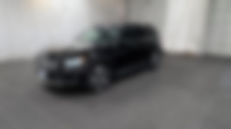 2025 Mercedes-Benz GLB vehicle photo