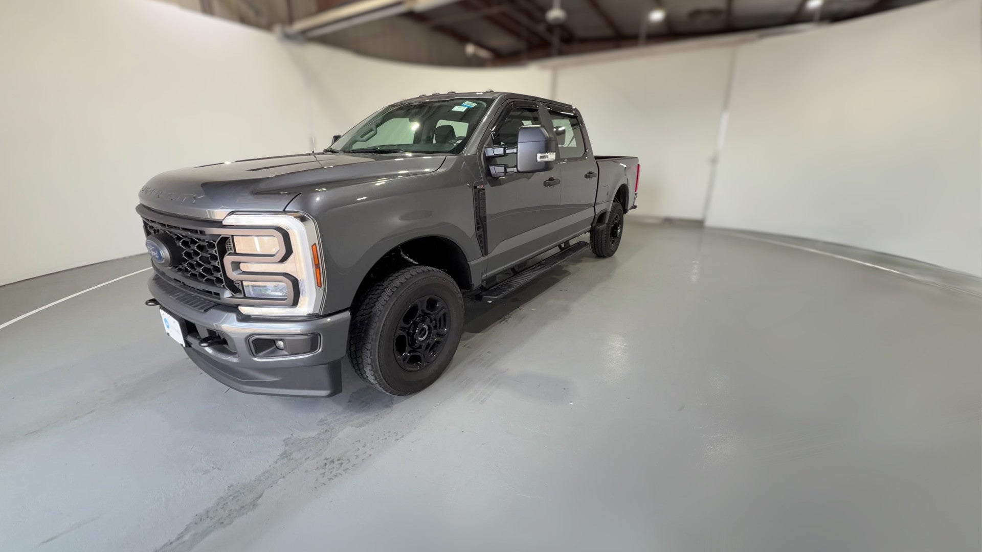 2026 Ford F250 Super Duty Crew Cab vehicle photo