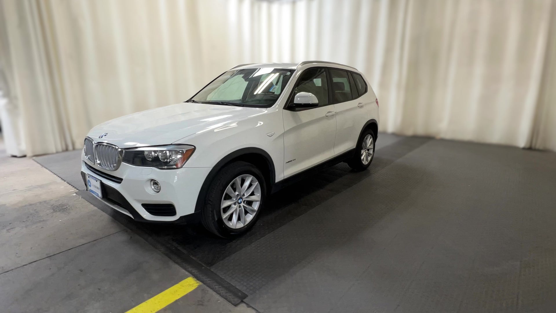 2016 BMW X3 vehicle photo