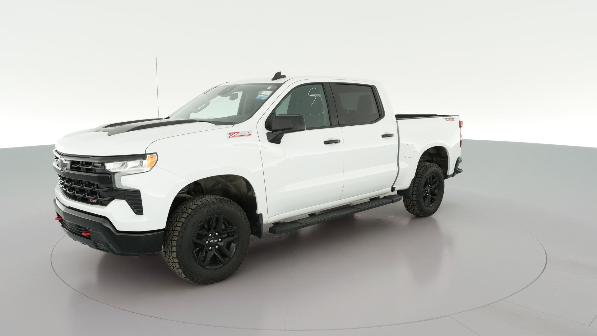 2024 Chevrolet Silverado 1500 Crew Cab vehicle photo