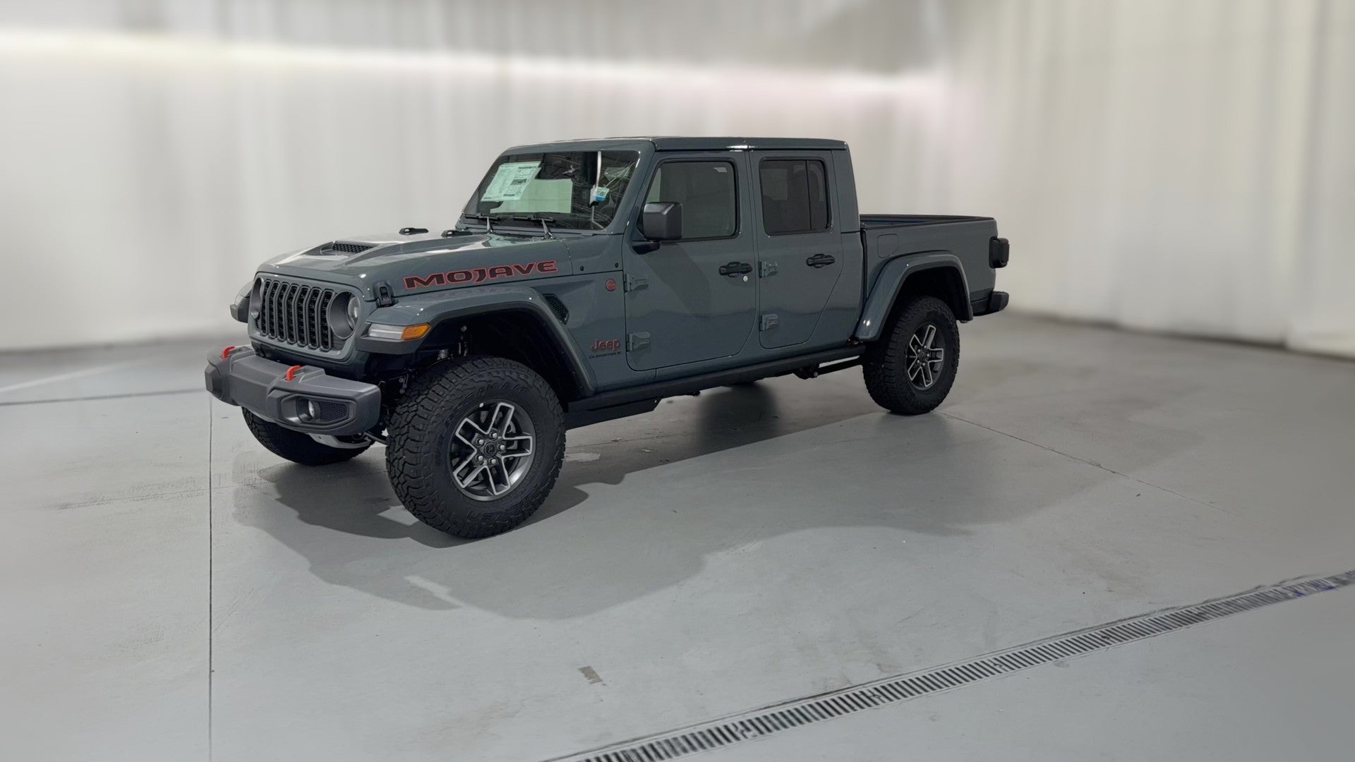 2026 Jeep Gladiator vehicle photo