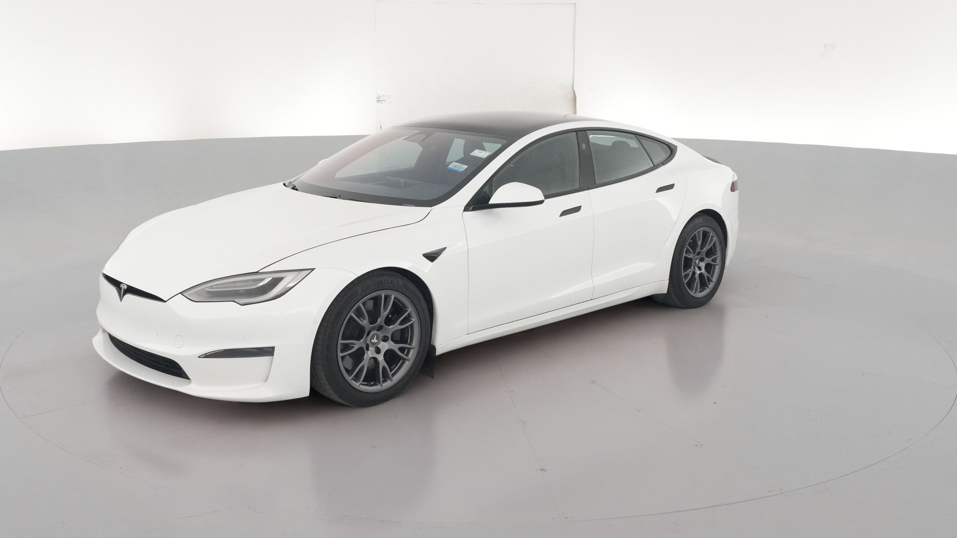 2021 Tesla Model S vehicle photo