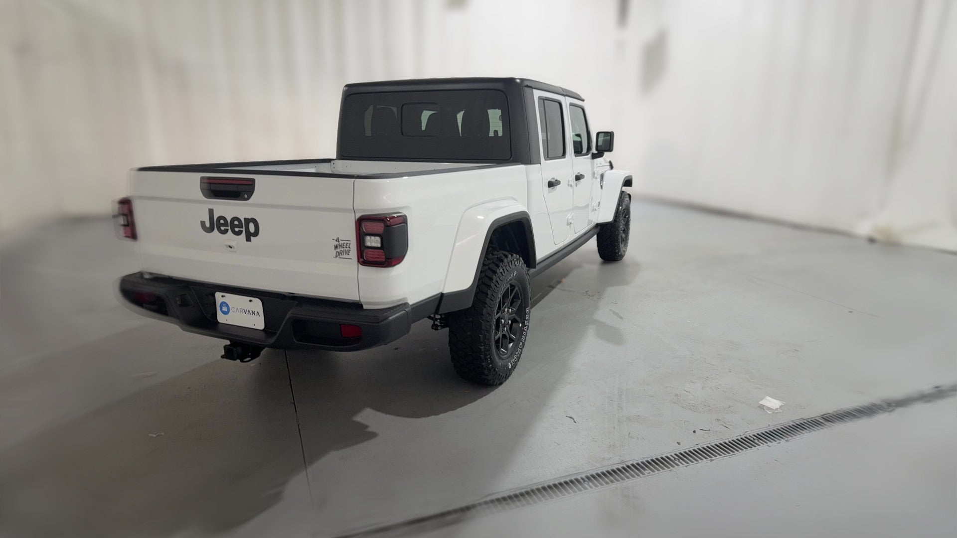 2026 Jeep Gladiator vehicle photo