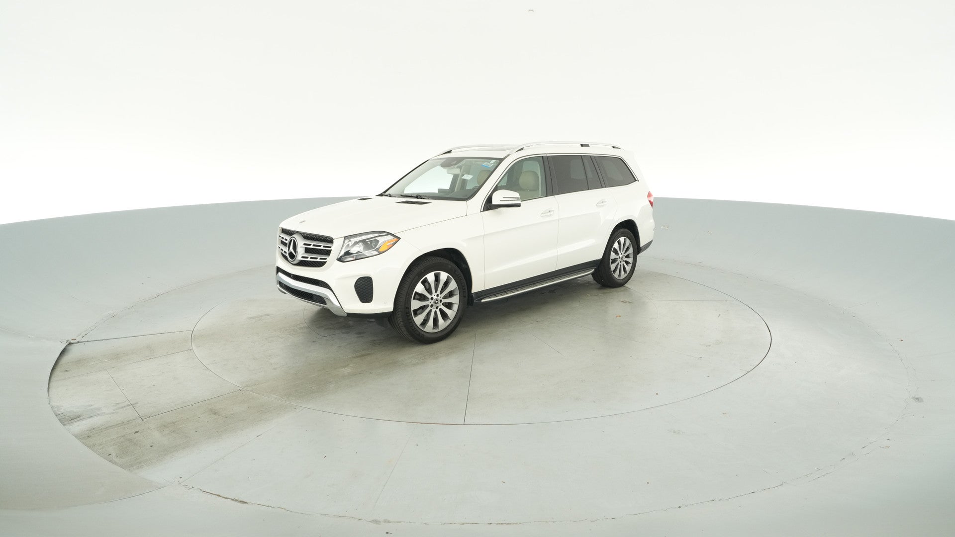 2017 Mercedes-Benz GLS vehicle photo