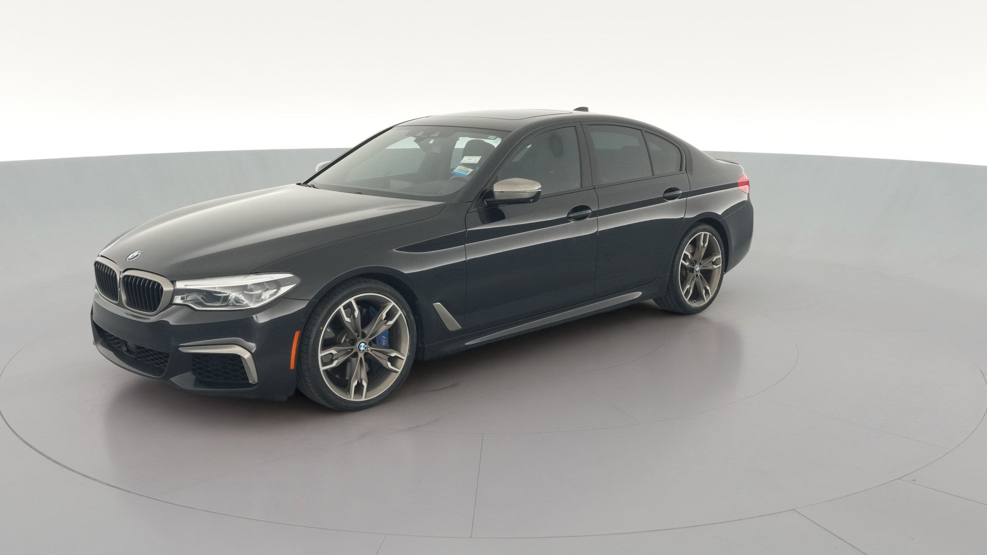 2019 BMW 5 Series vehicle photo